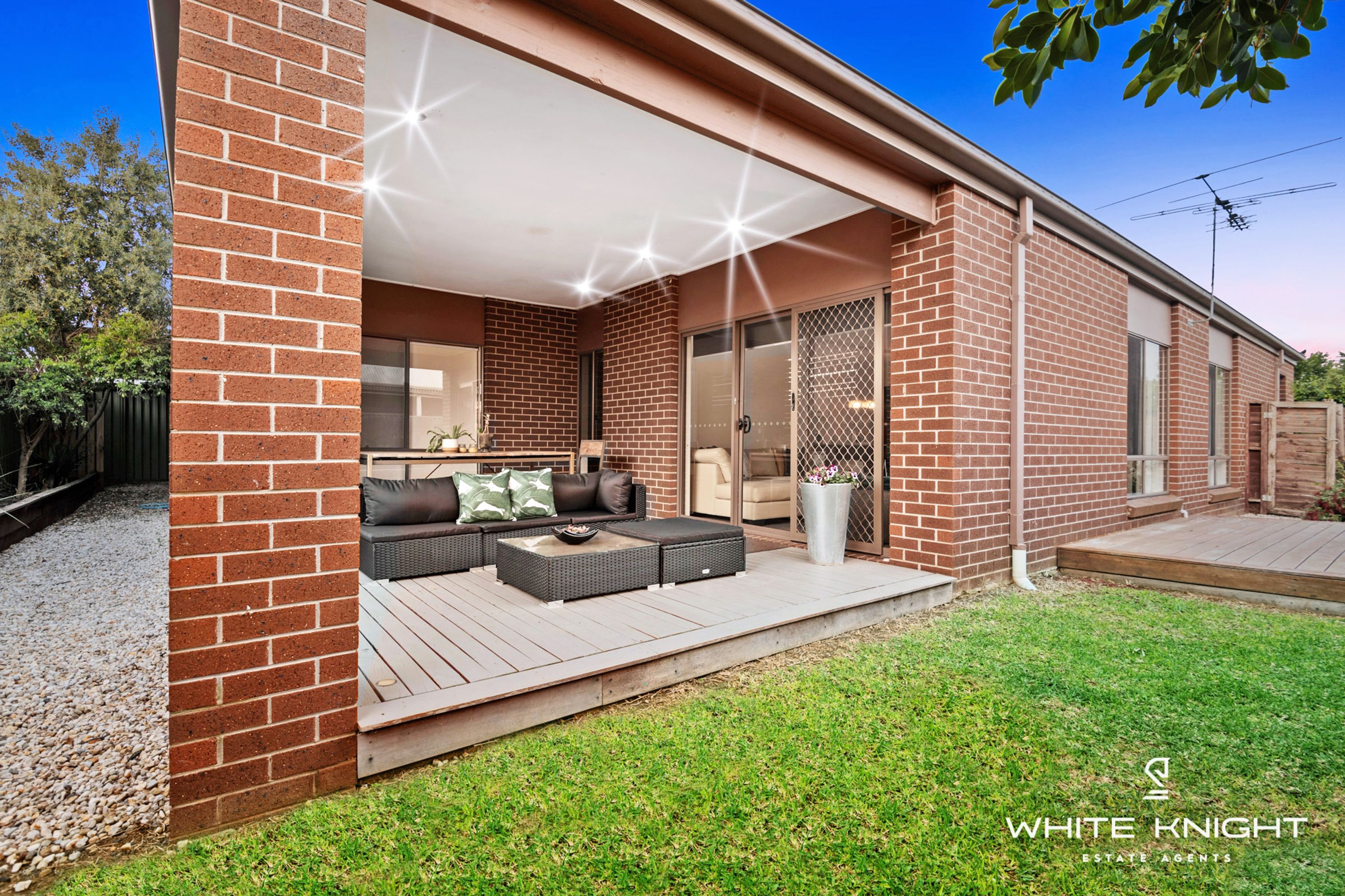 17 Asthima Way, Caroline Springs VIC 3023, Caroline Springs - Thumbnail 4