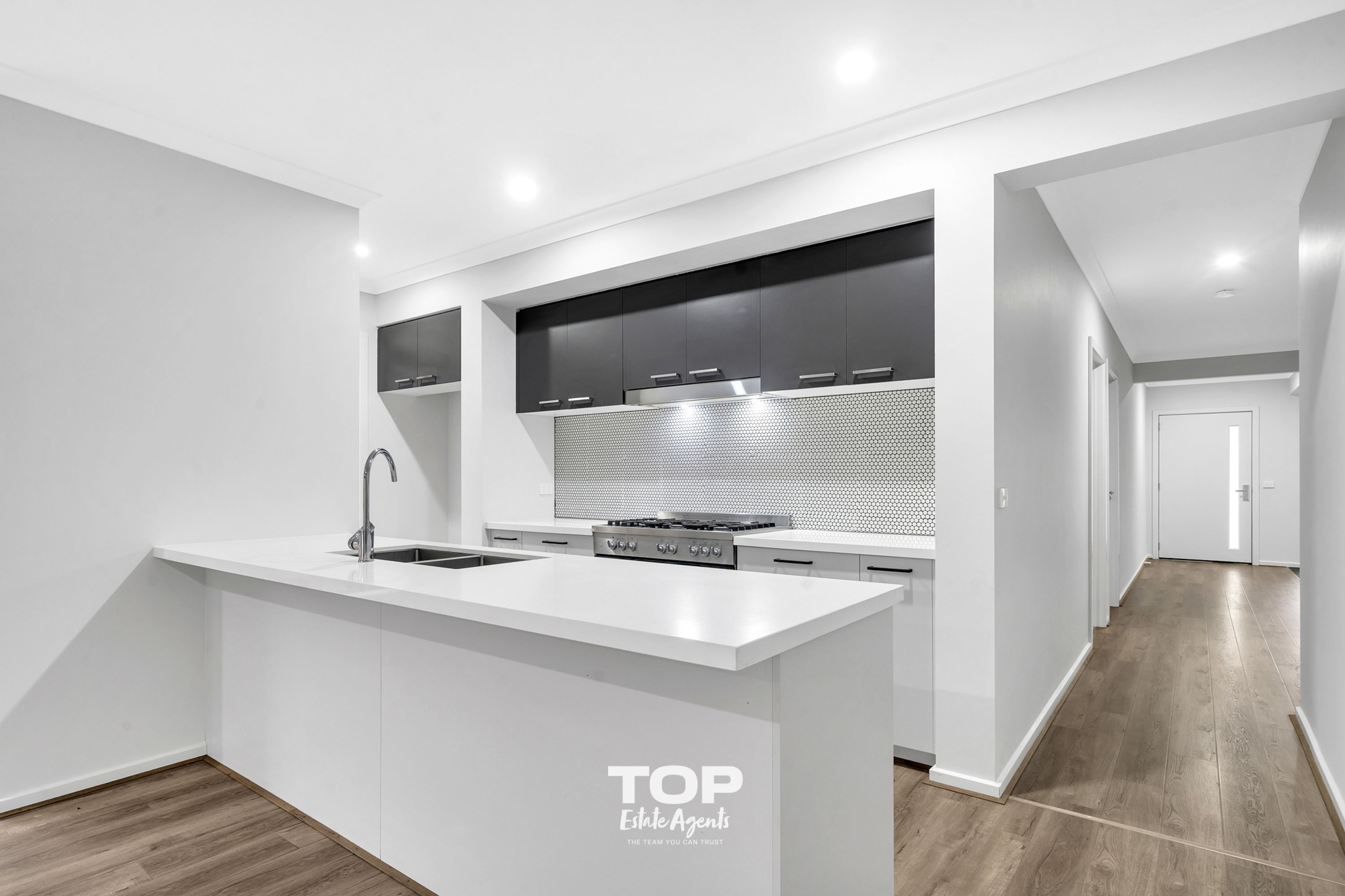 91 Manton Road, Clyde North - Thumbnail 8
