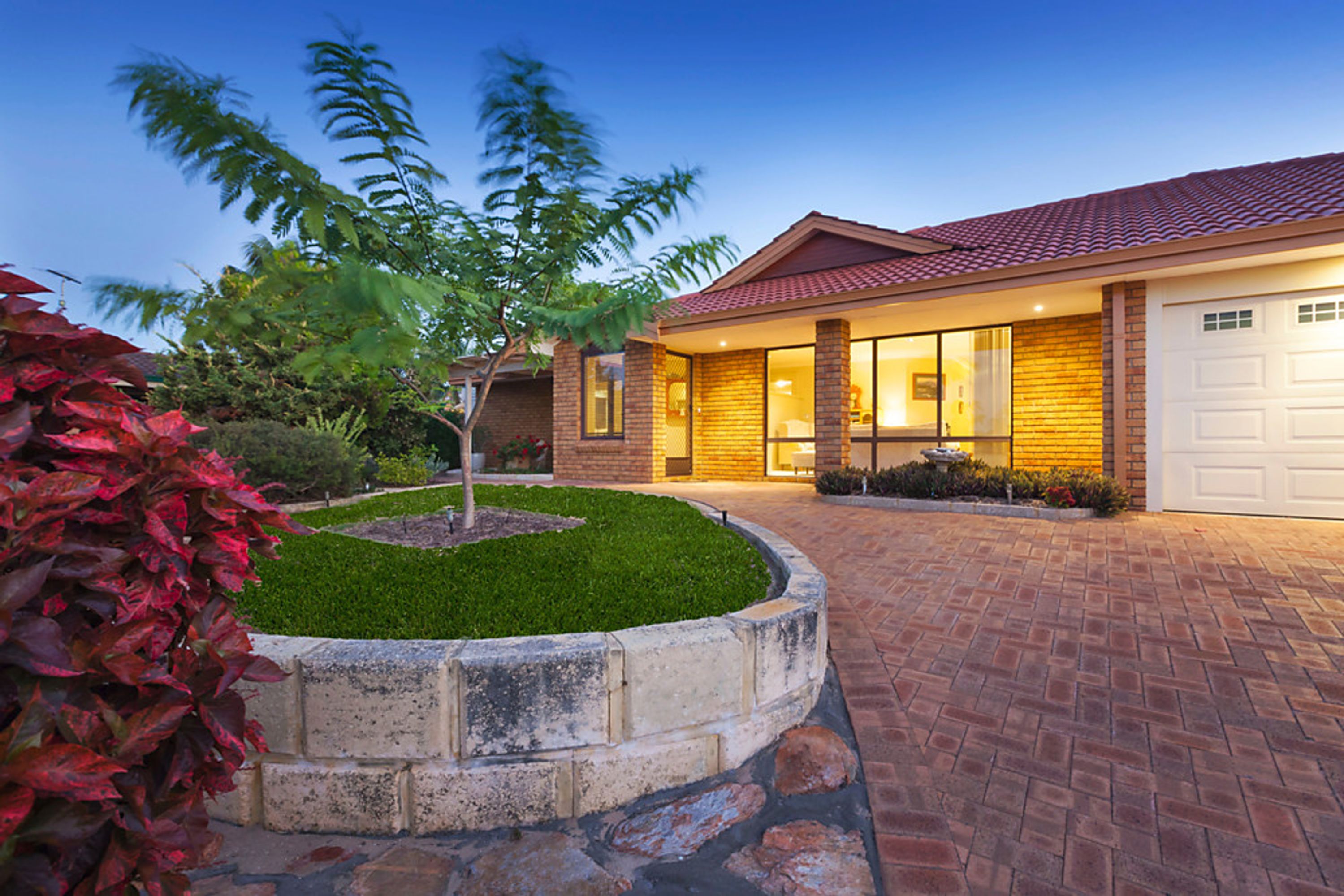 12 Drinan Place, Hillarys - Thumbnail 2