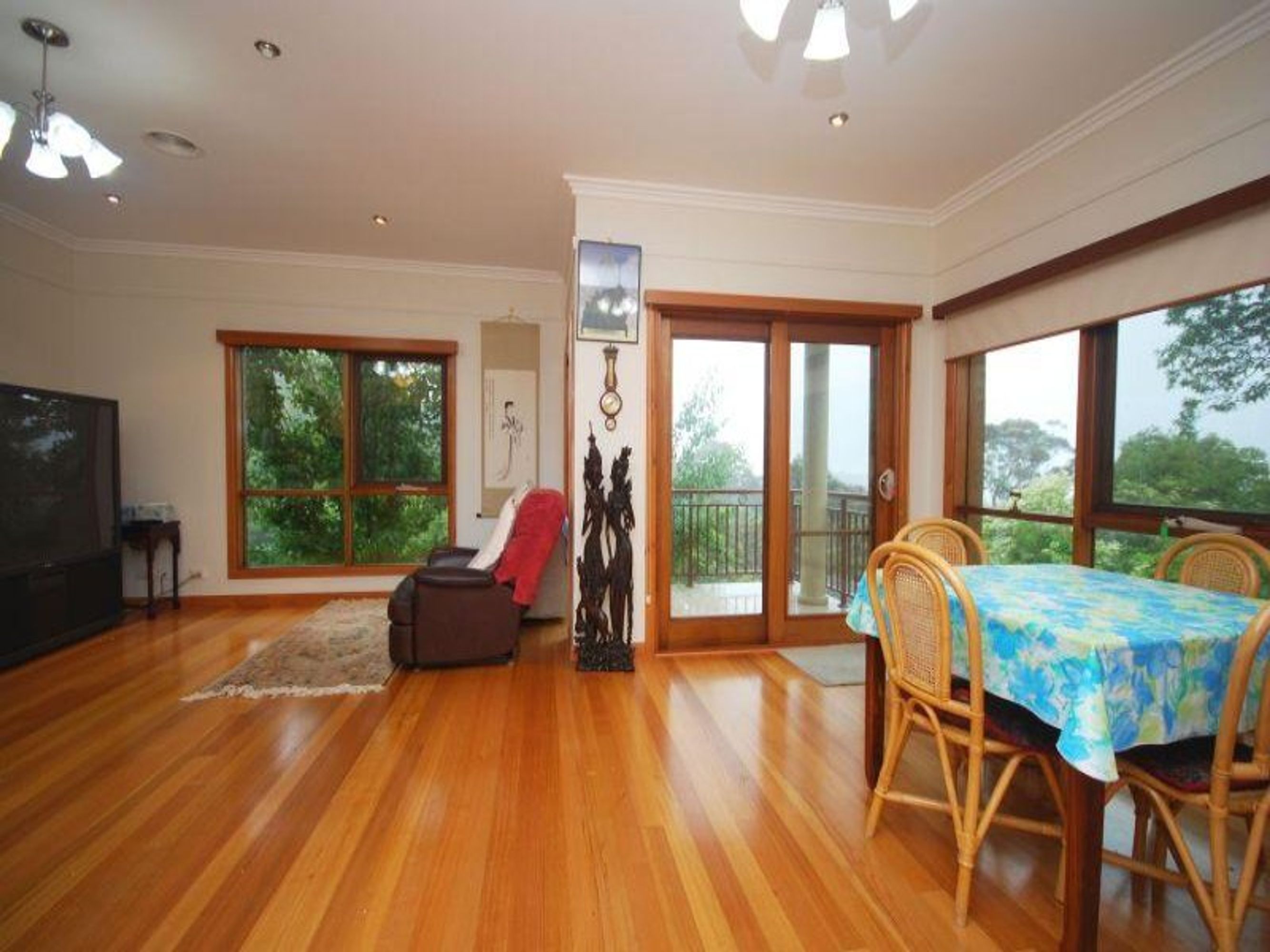 2/2A Lurline St, Katoomba - Thumbnail 2