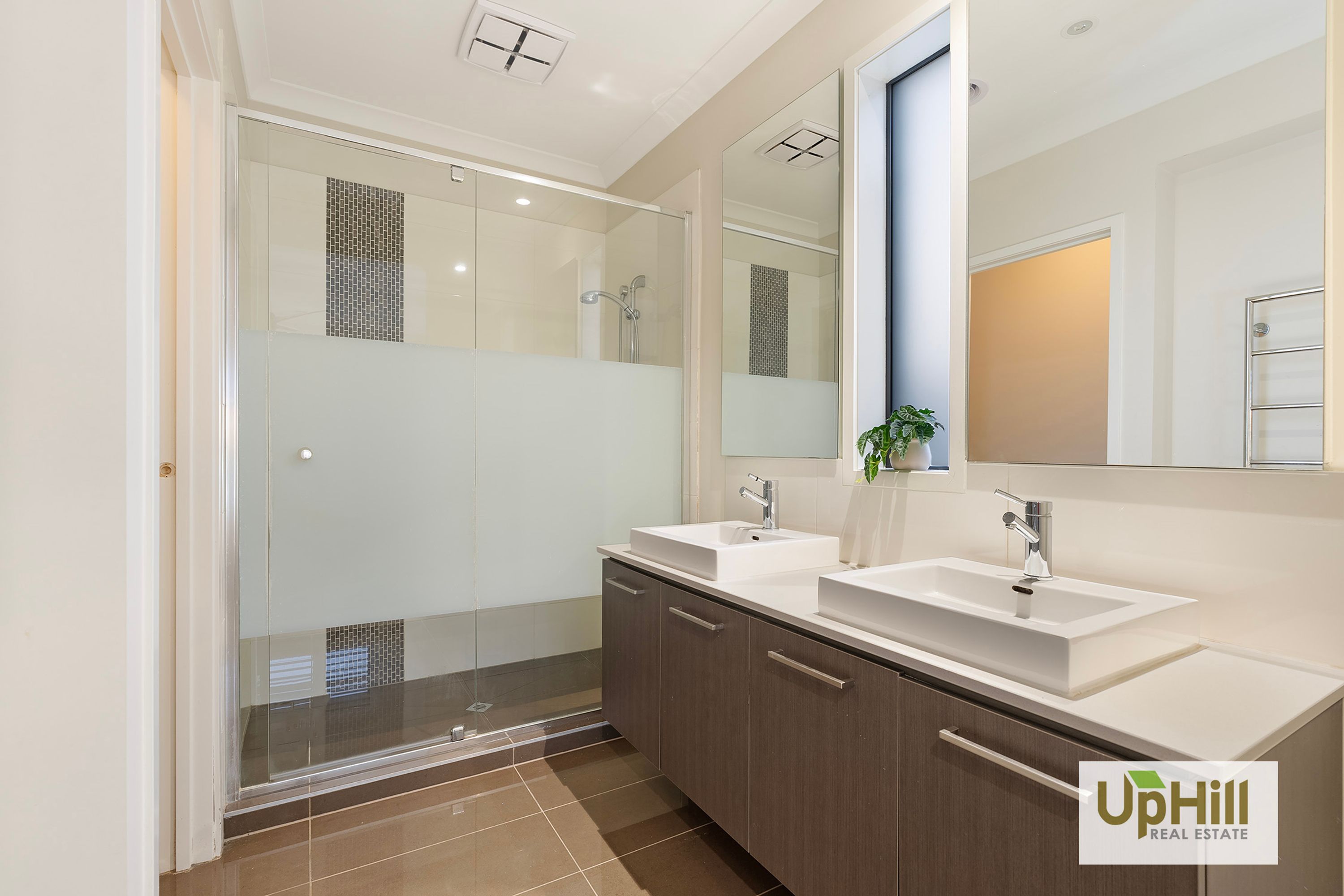 6 Turano Way, Clyde North - Thumbnail 4