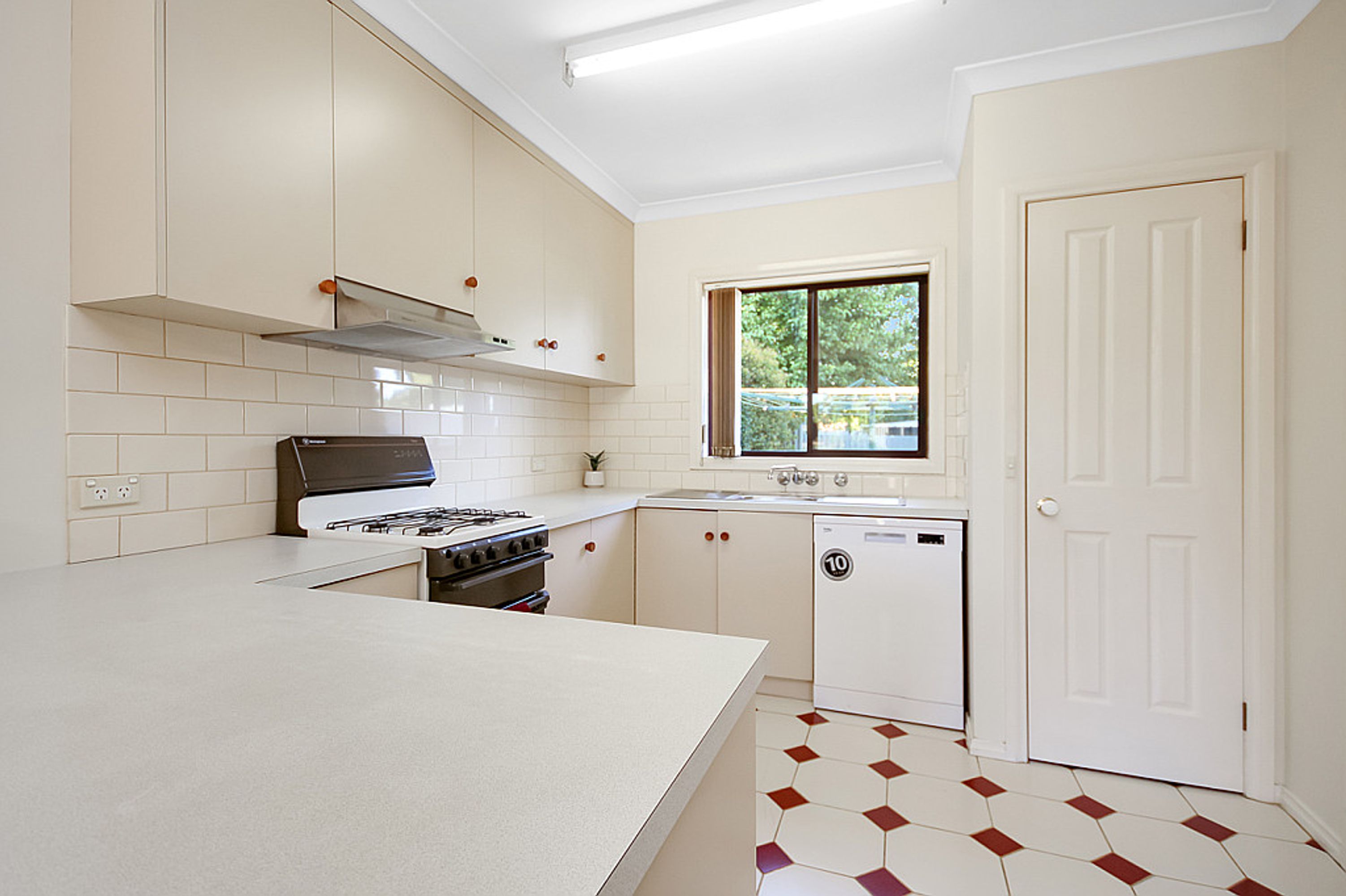 2/21 Penny Avenue, Horsham VIC 3400, Horsham - Thumbnail 3