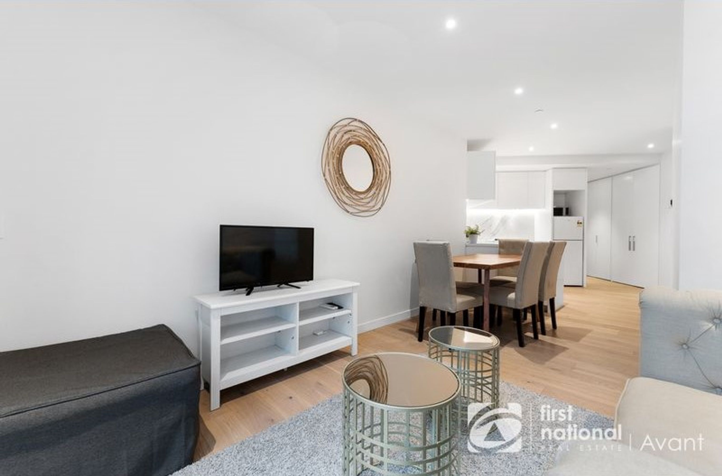 206/77 Queens Road, Melbourne - Thumbnail 4
