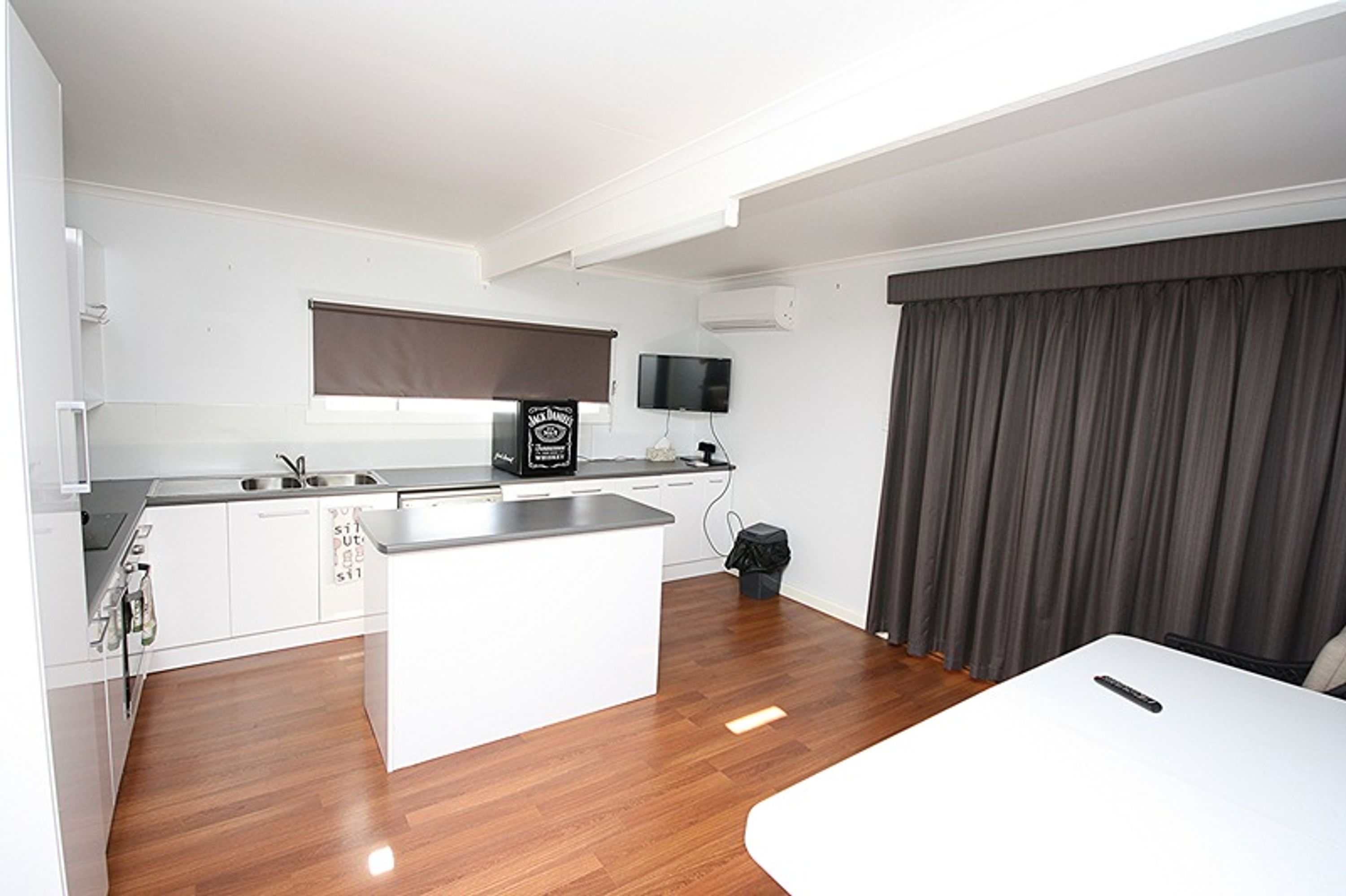 9 Tena Avenue, Horsham VIC 3400, Horsham - Thumbnail 5