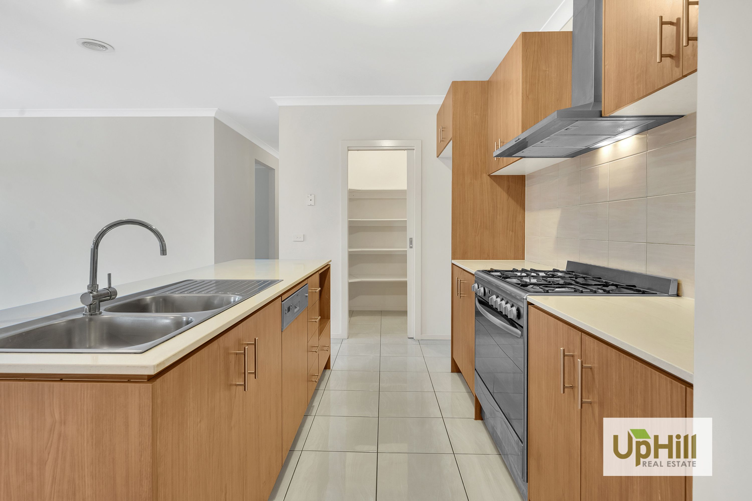 110 Selandra Boulevard, Clyde North - Thumbnail 7