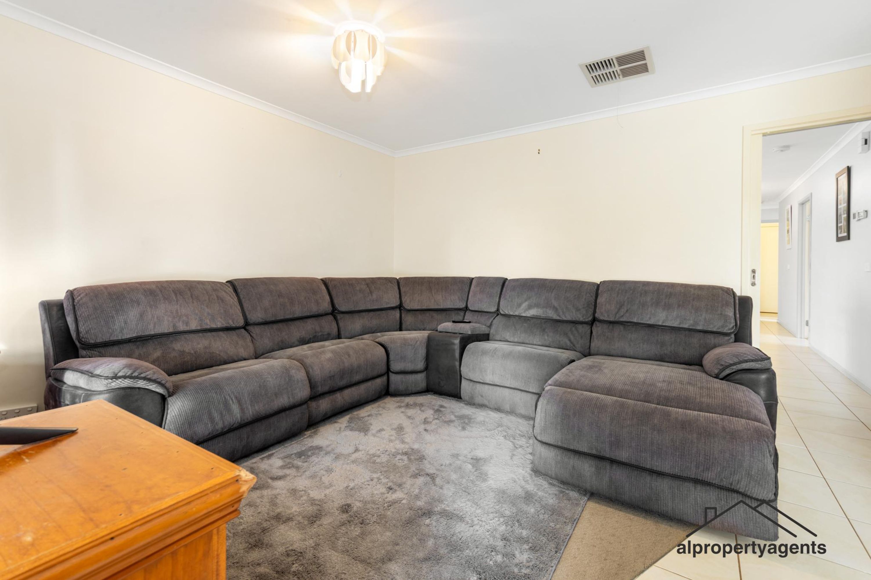 13 Hickson Street, Horsham VIC 3400, Horsham - Thumbnail 2