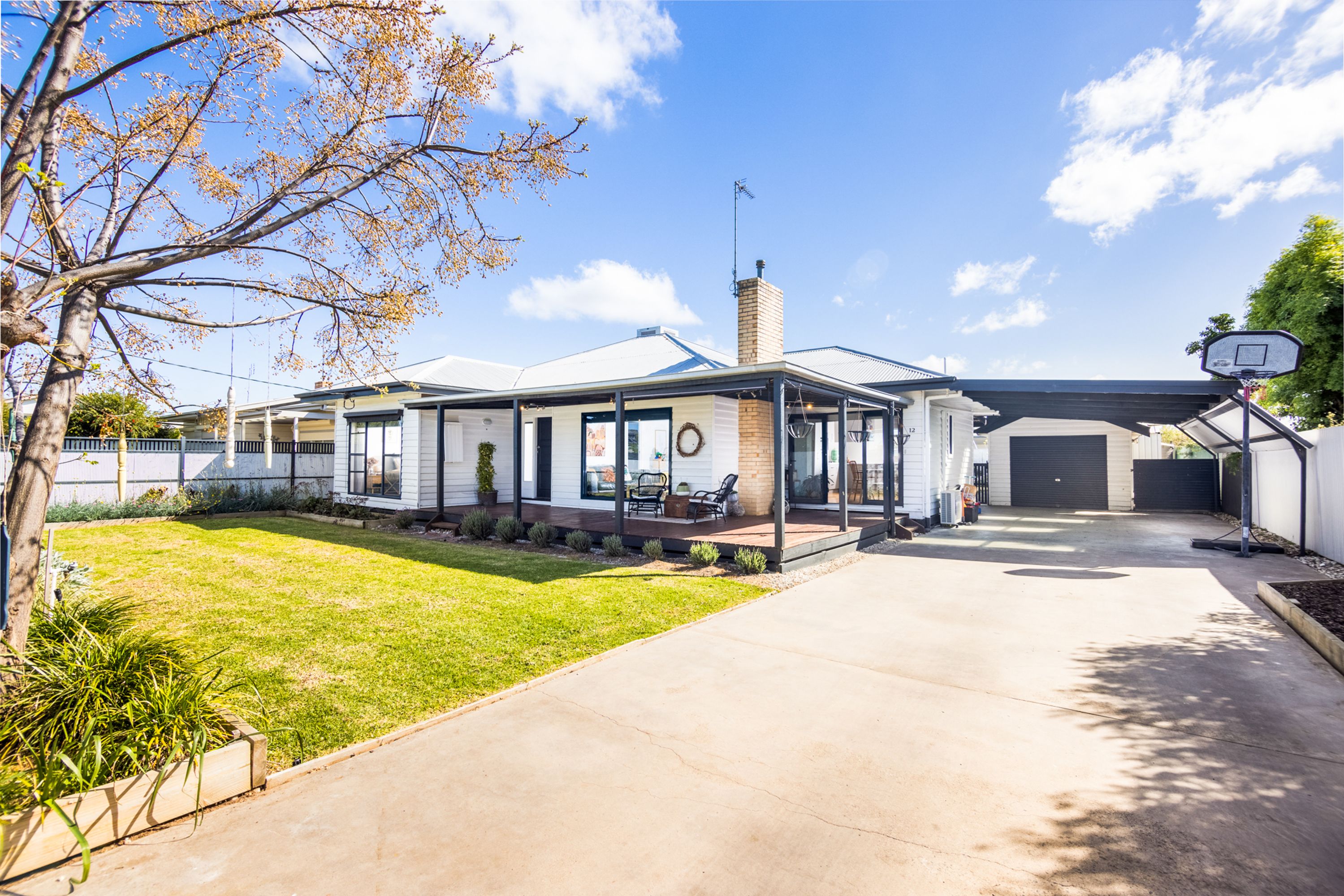 12 Jackson Street, Horsham VIC 3400