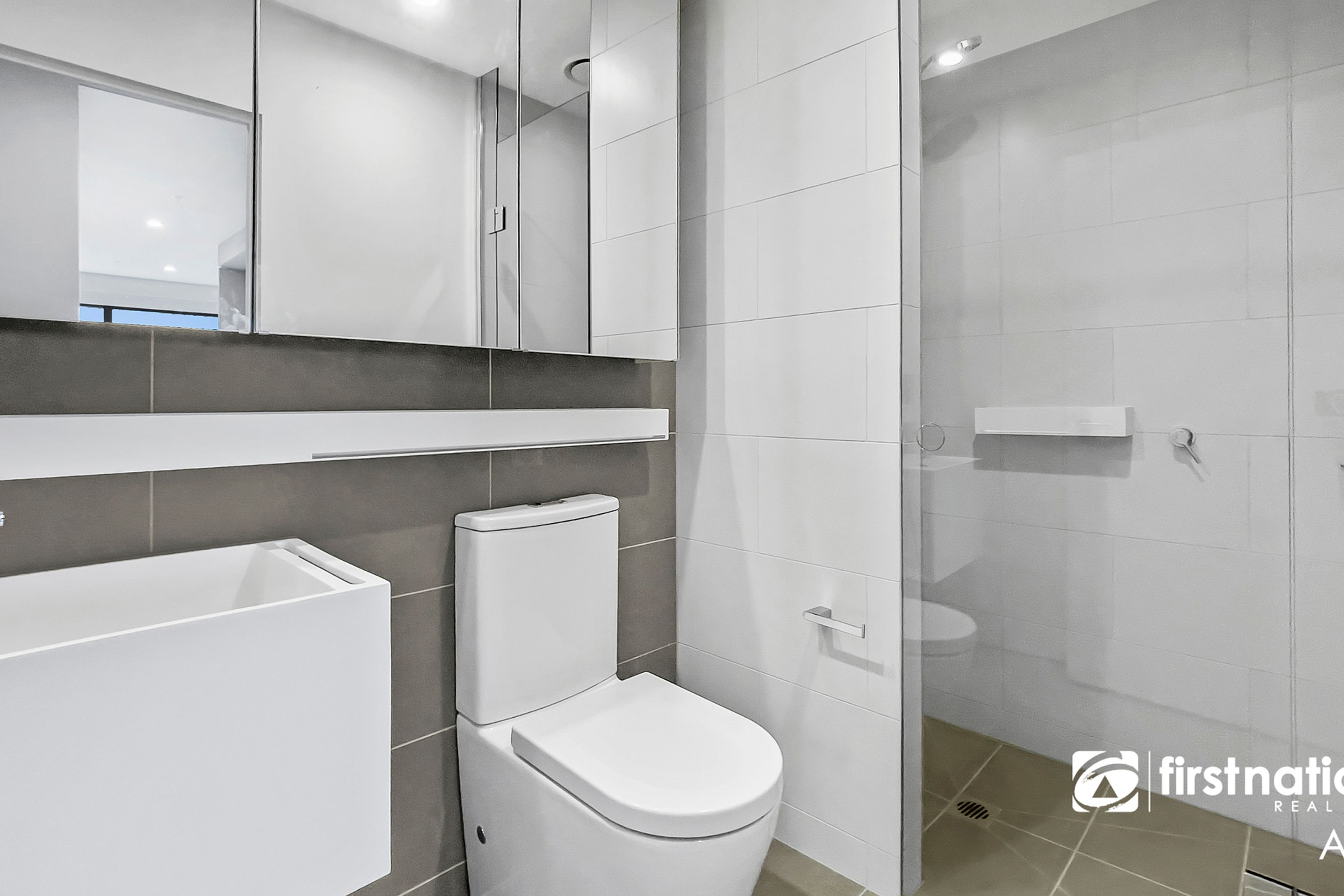 2212/8 Pearl River Road, Docklands - Thumbnail 6
