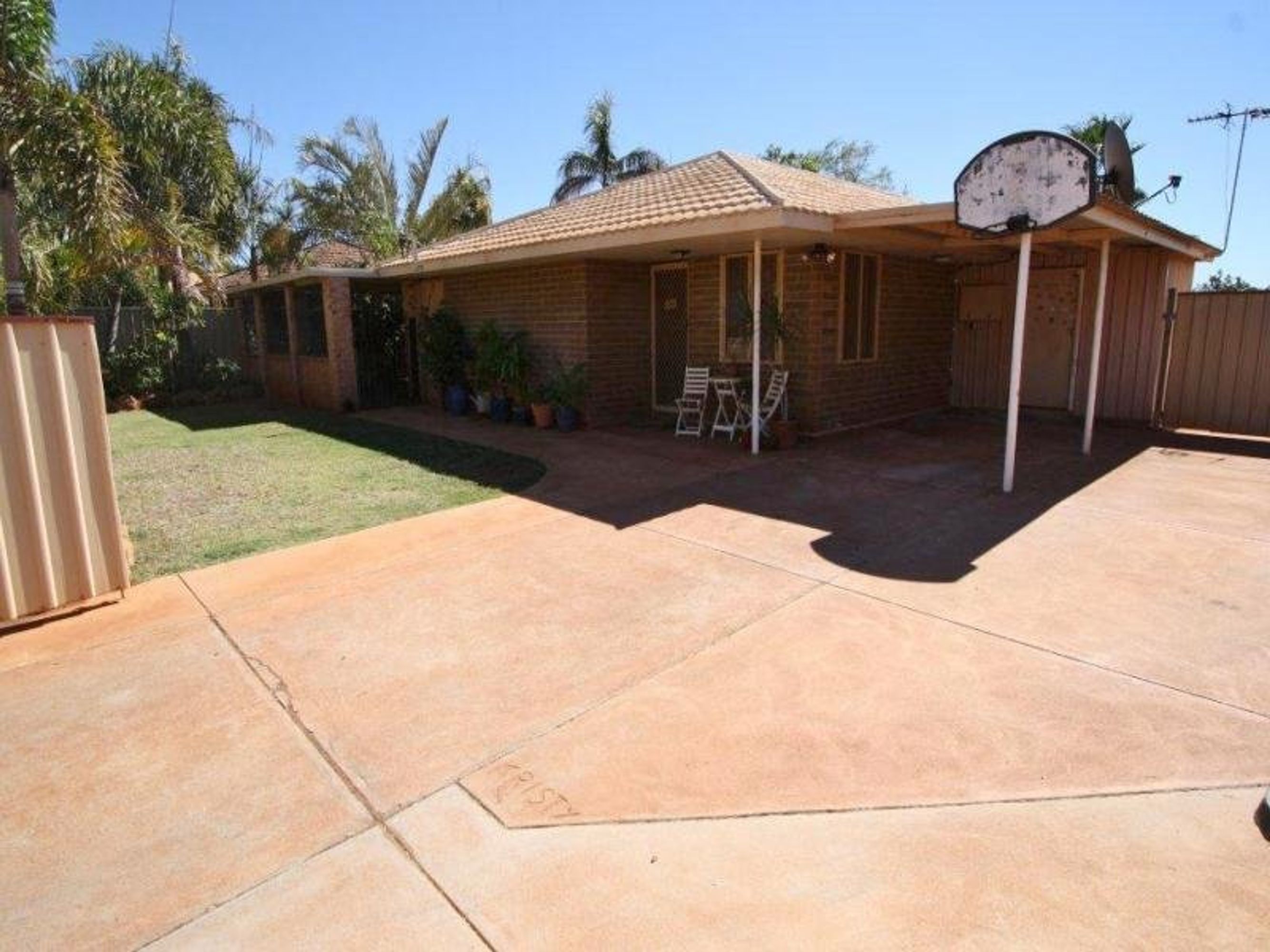 11 Lovell Place, South Hedland, South Hedland - Thumbnail 2