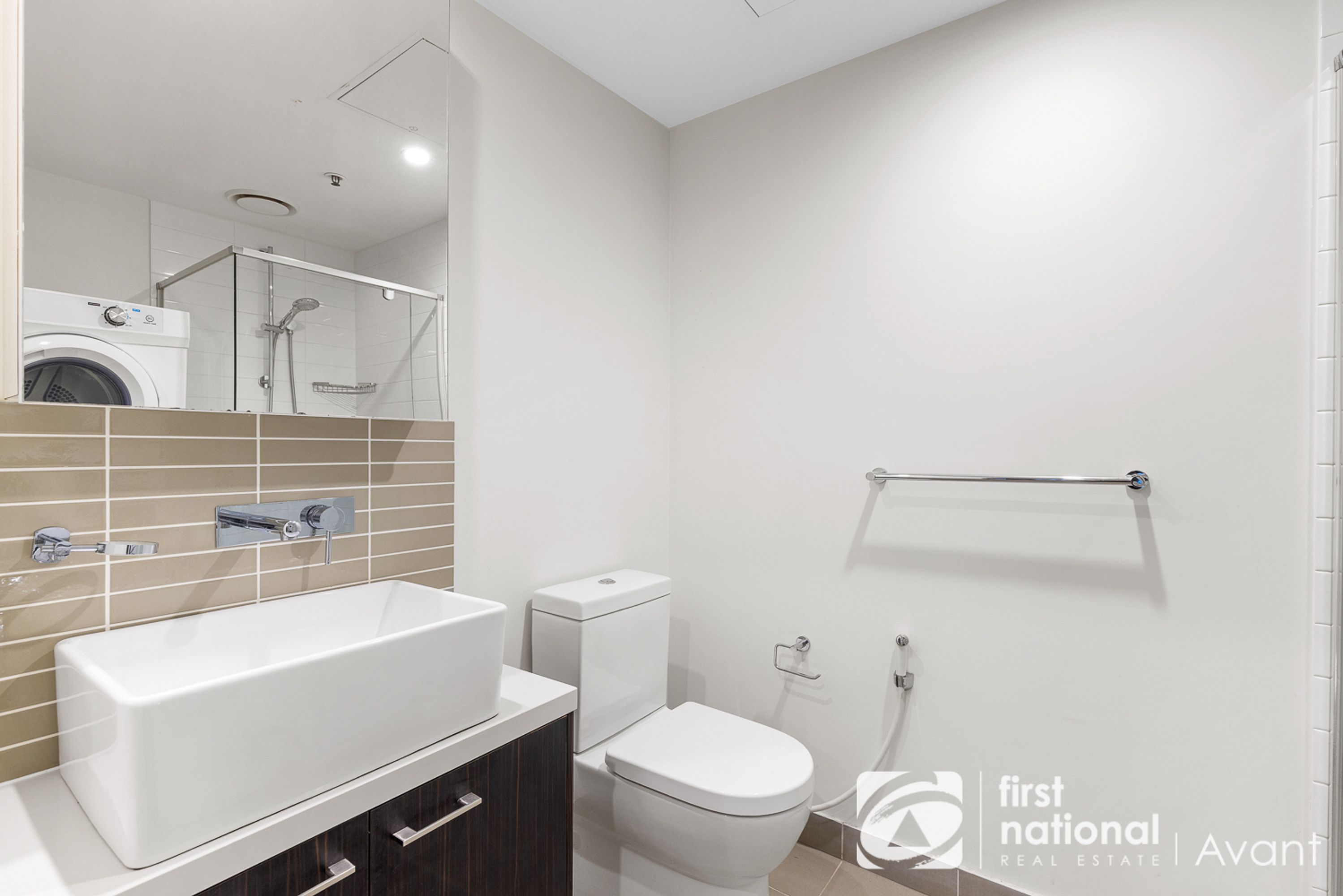 2607/5 Sutherland Street, Melbourne - Thumbnail 6