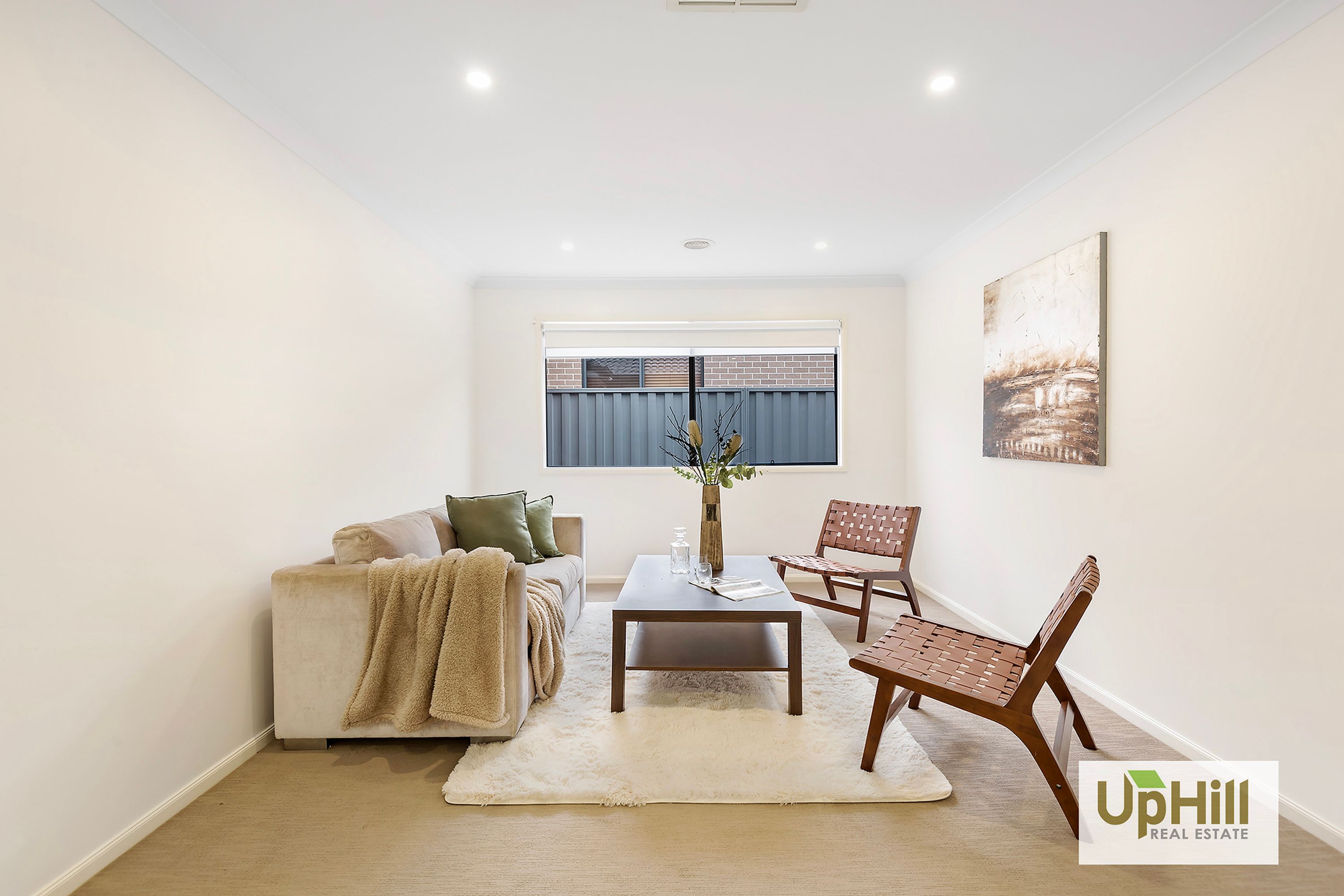 12 BARTER CRESCENT, Cranbourne East - Thumbnail 6