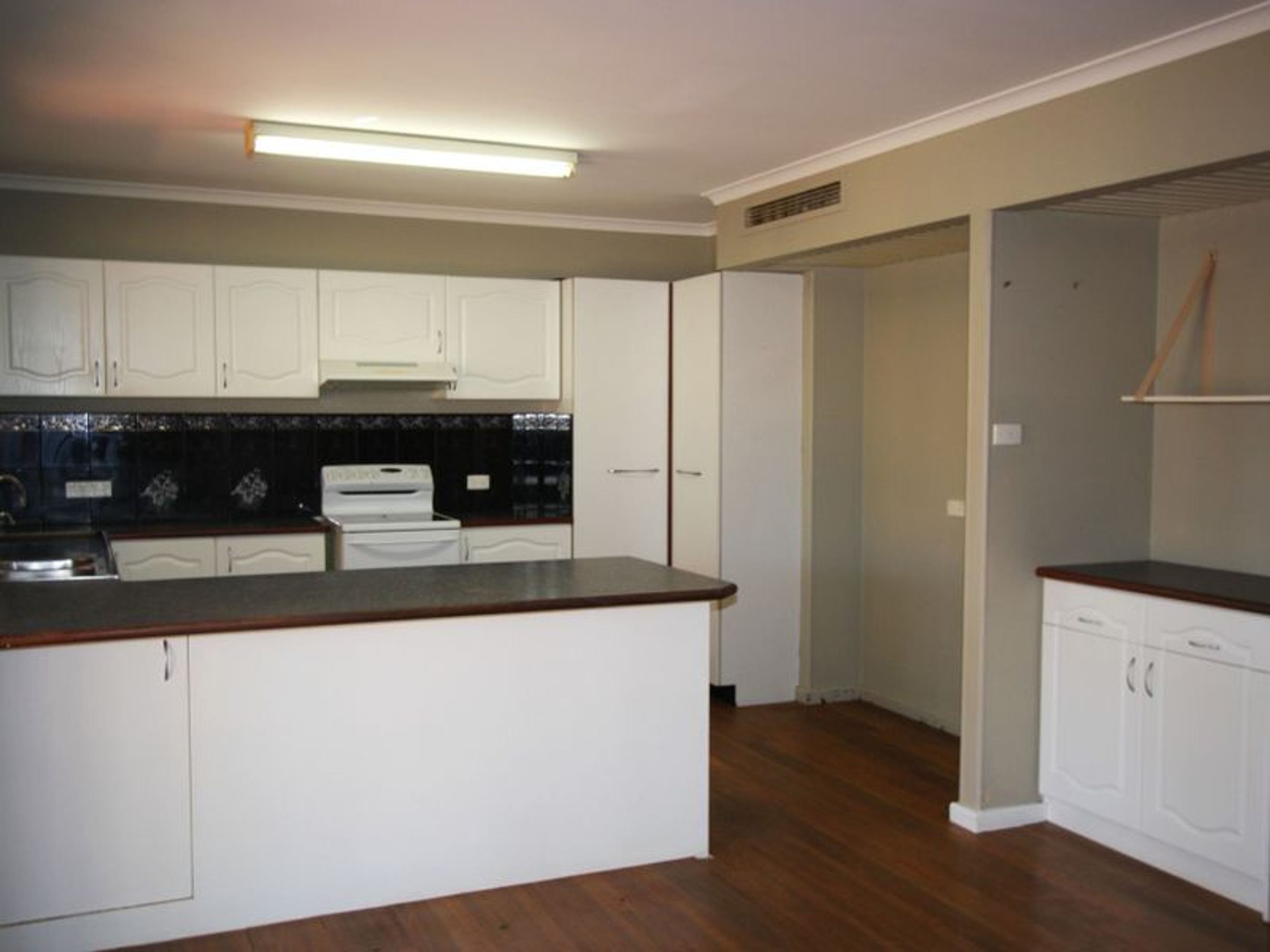 29 Captains Way, South Hedland, South Hedland - Thumbnail 3