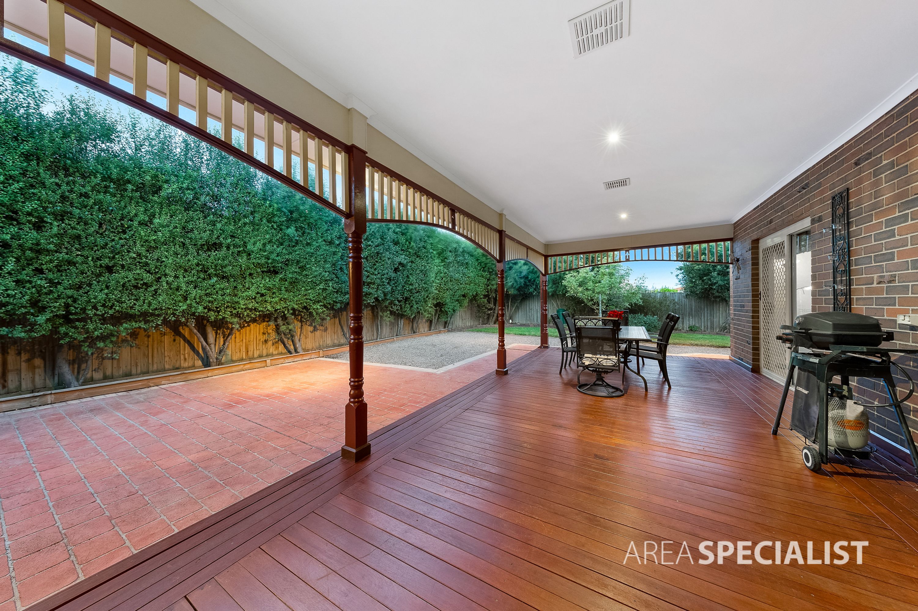 24 Thomson Way, Taylors Hill VIC 3037, Taylors Hill - Thumbnail 4