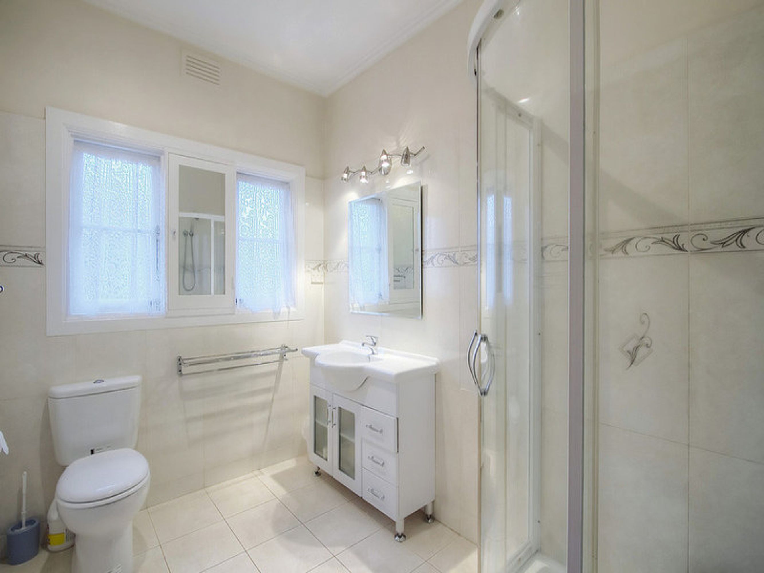 4 Edmond Street, Springvale - Thumbnail 6