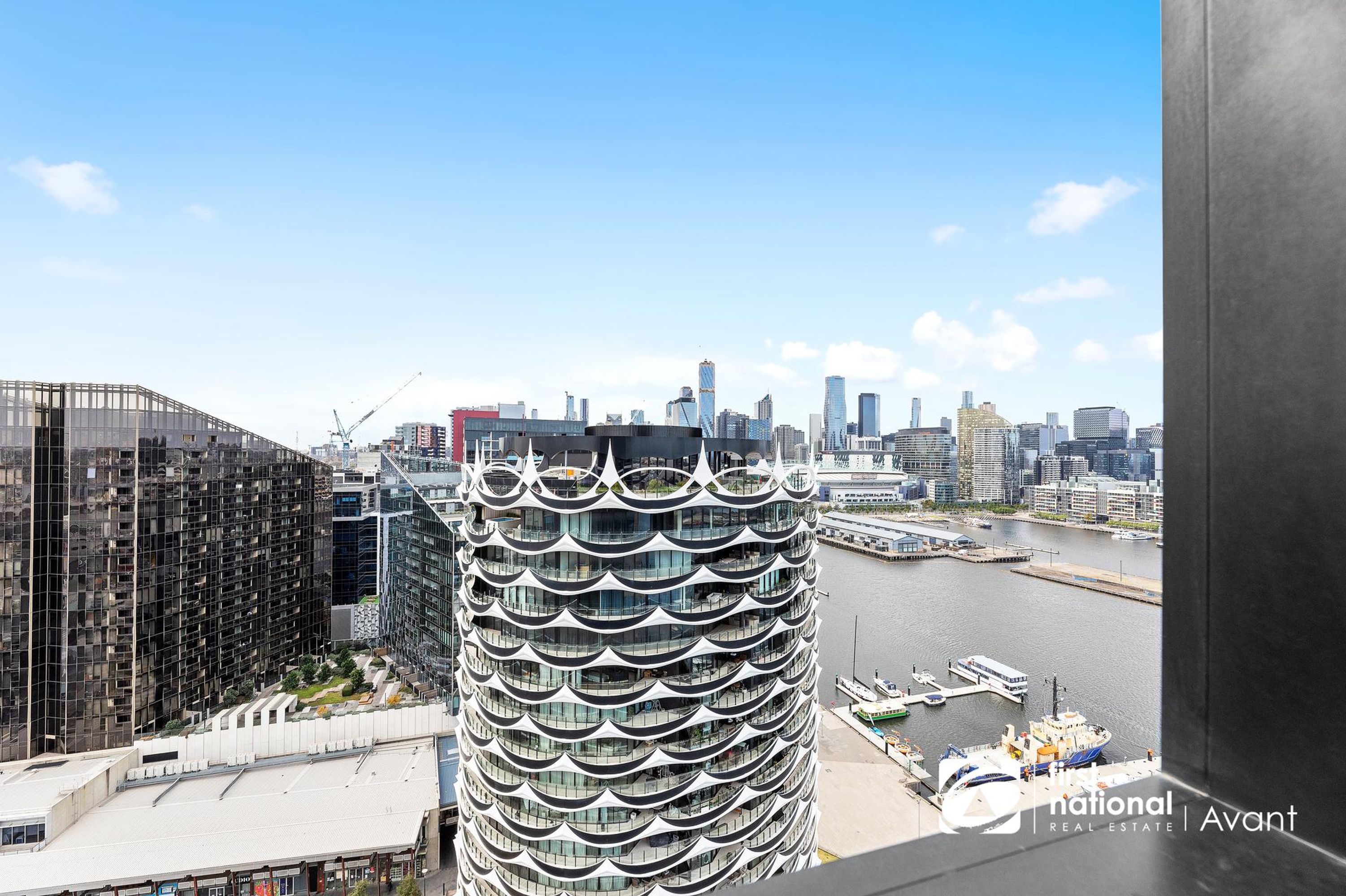 2113/8 Pearl River Road, Docklands - Thumbnail 5