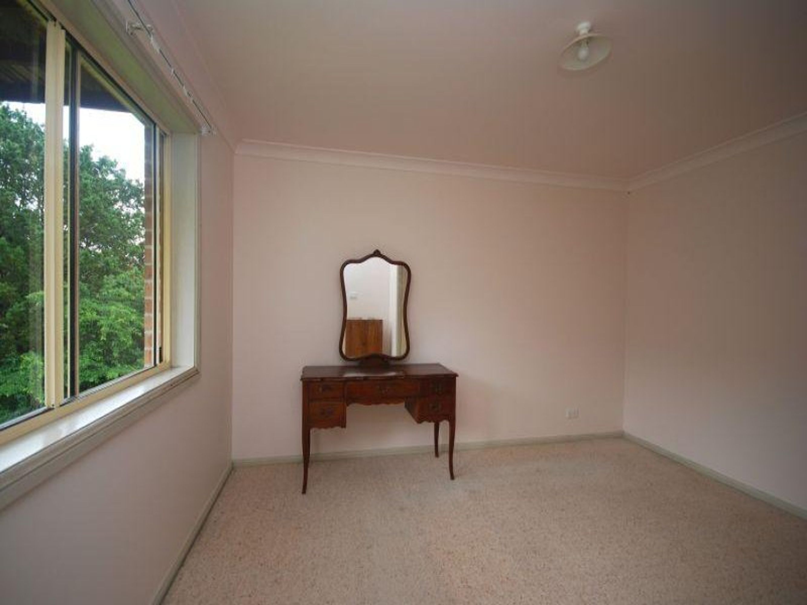 24 Trow Ave, Katoomba - Thumbnail 2