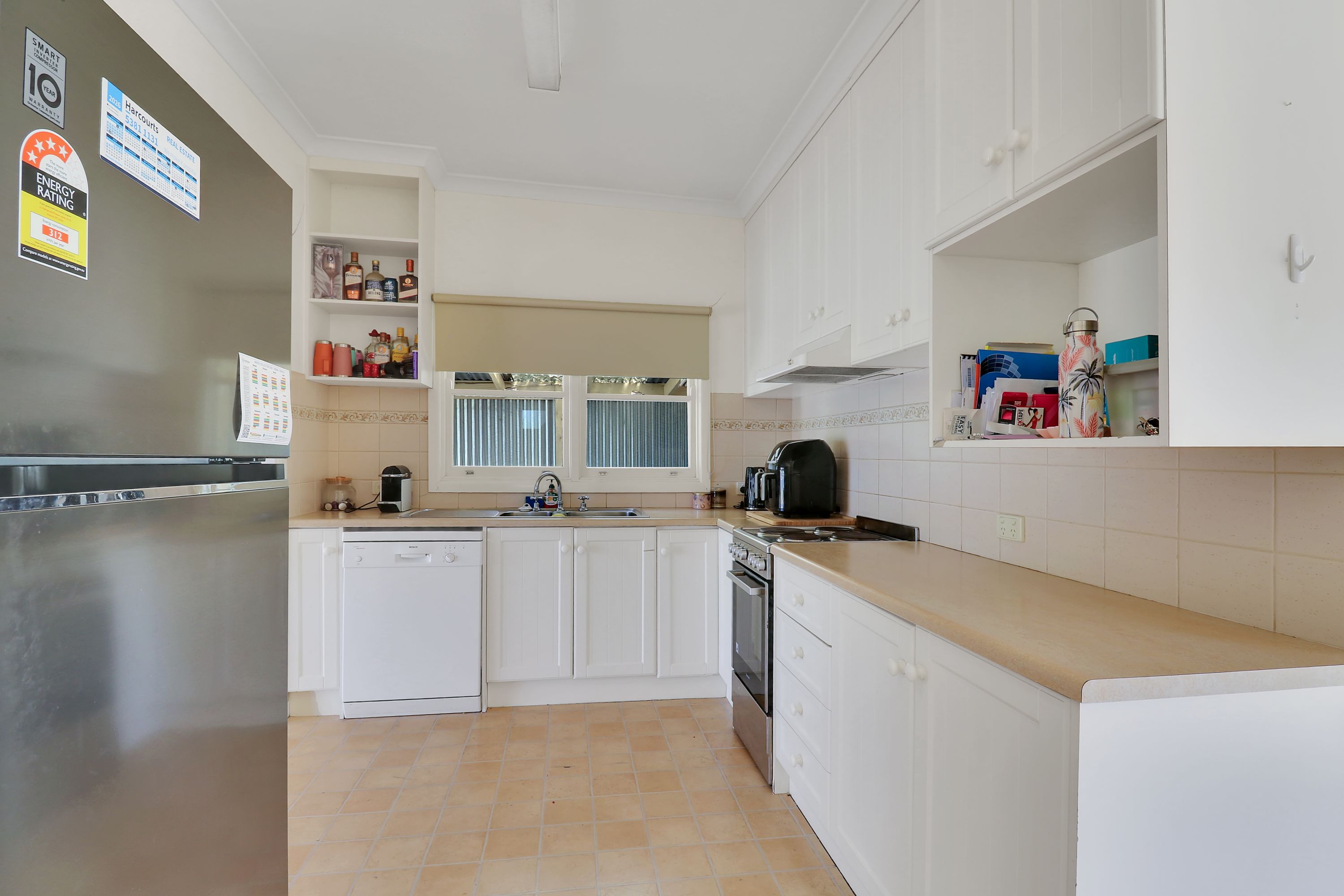 22 Tena Avenue, Horsham VIC 3400, Horsham - Thumbnail 5