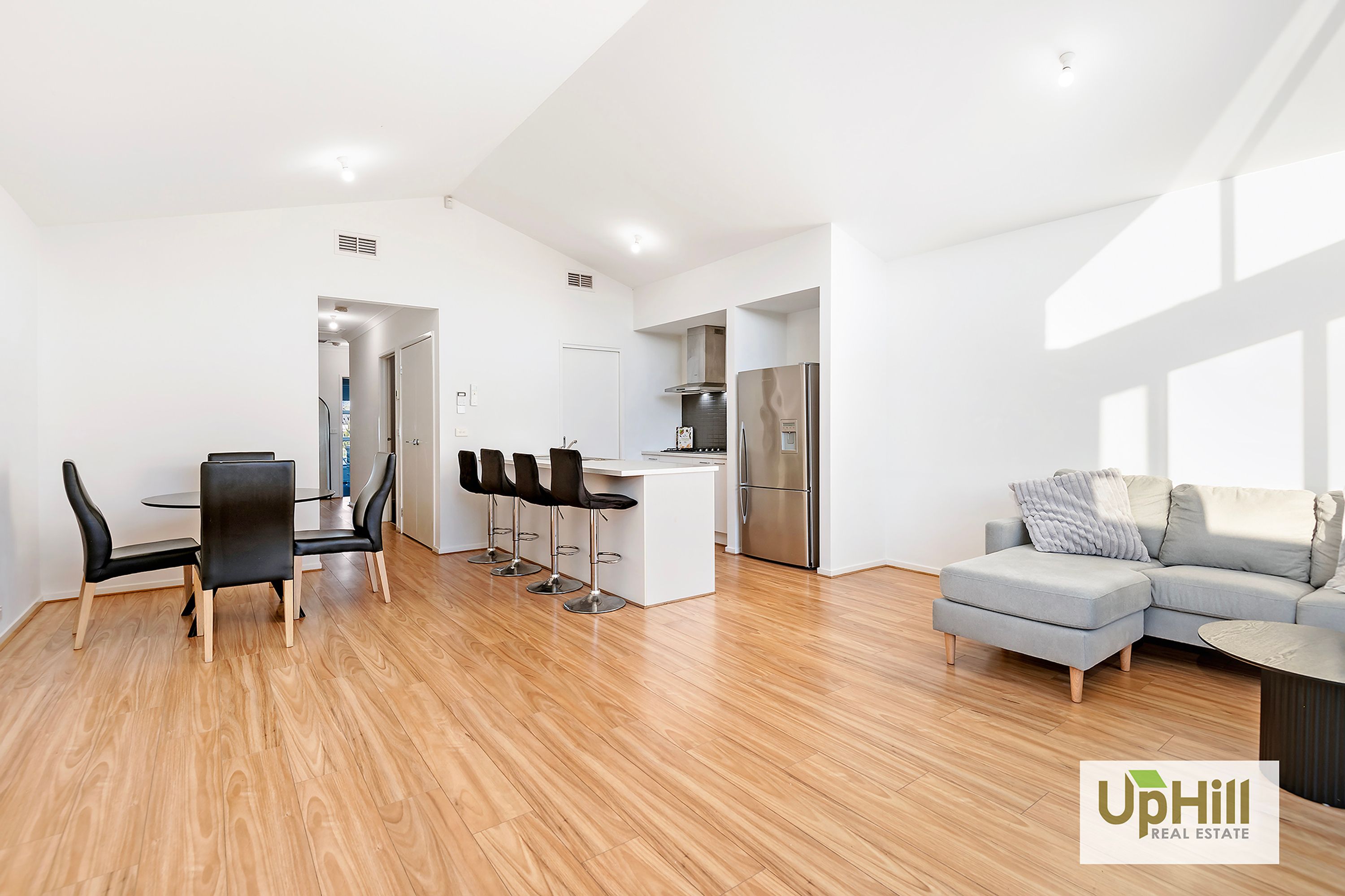 25 Timble Way, Clyde North - Thumbnail 4