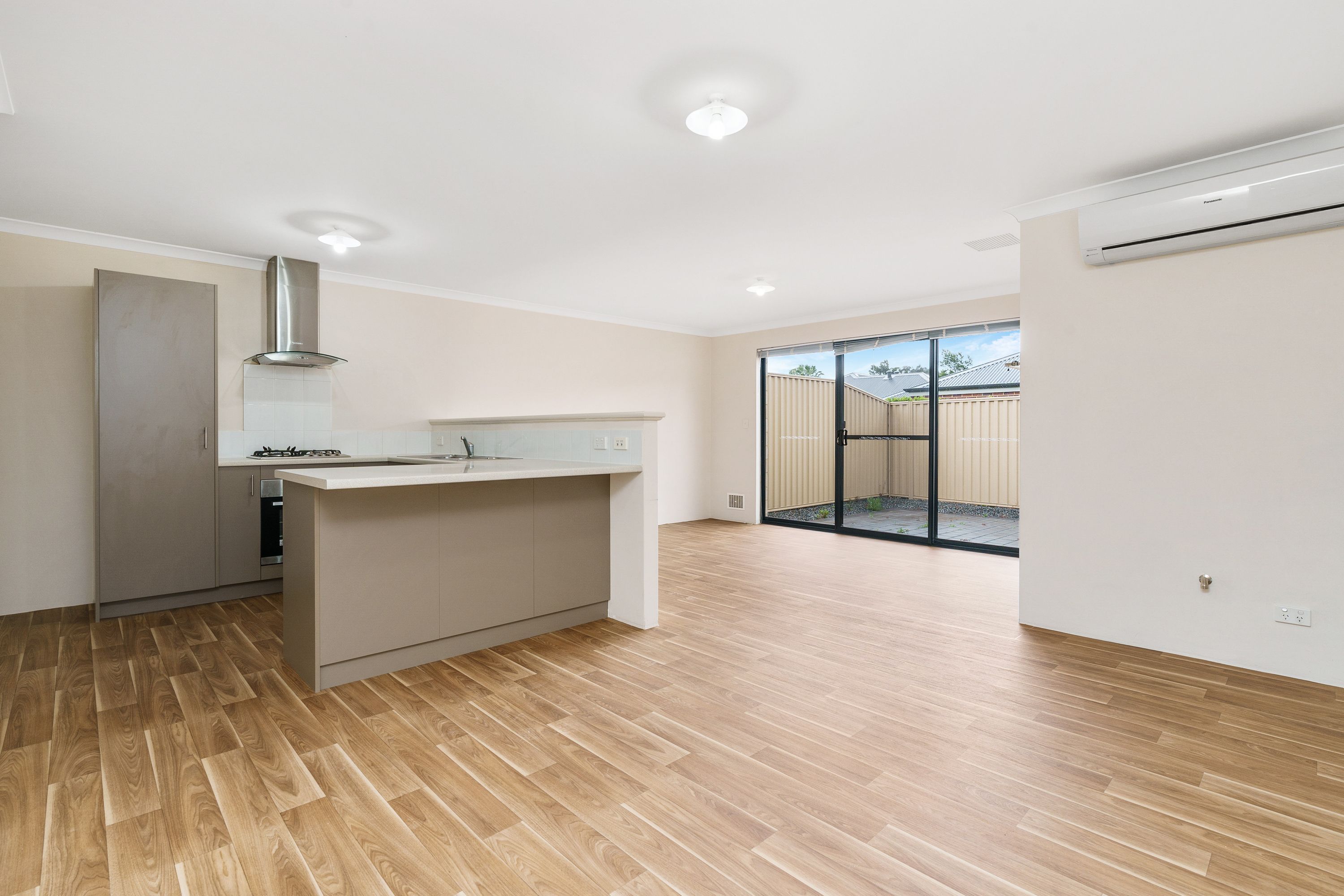 30A Foster Road, Kelmscott - Thumbnail 2