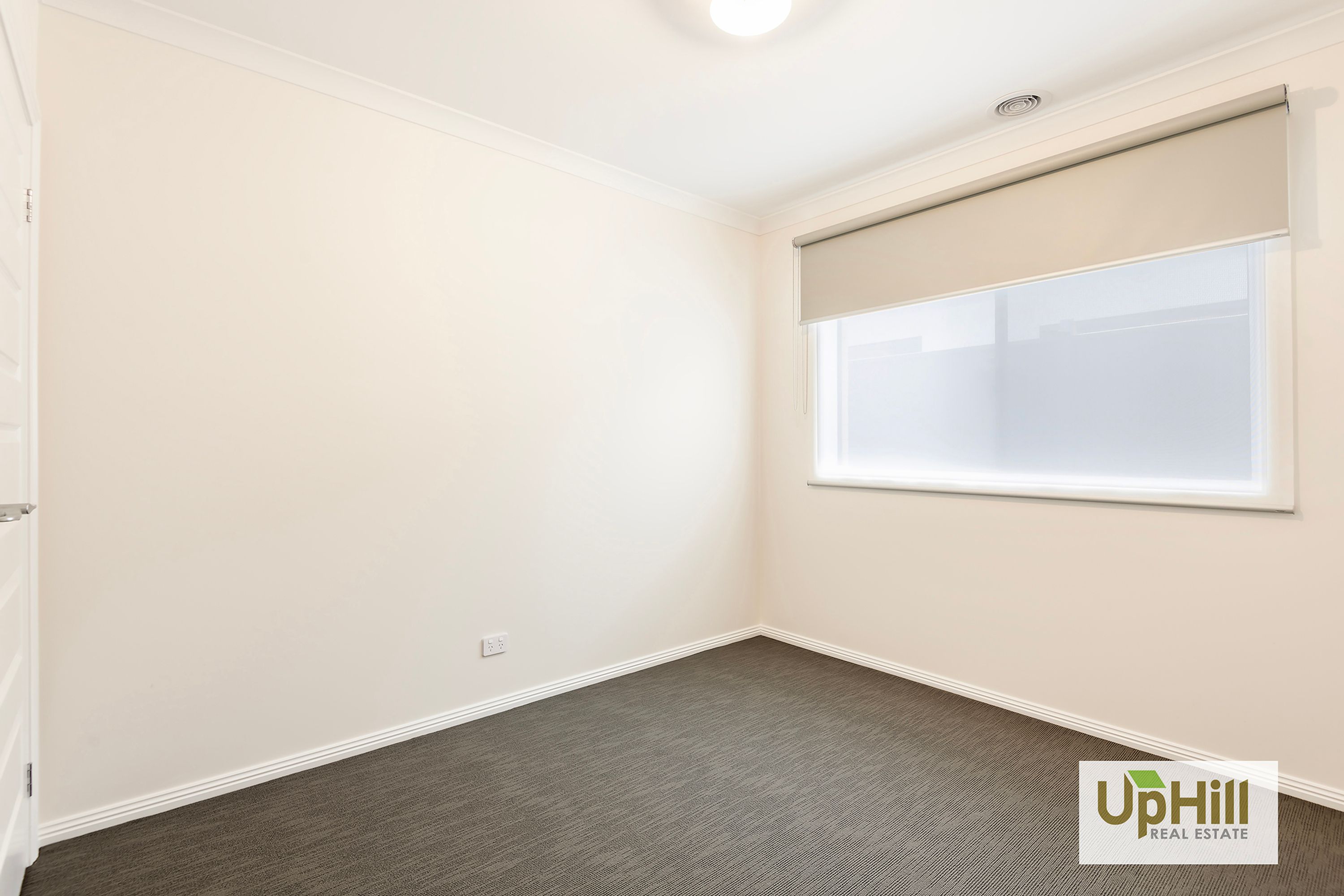 7 Tartan Drive, Clyde North - Thumbnail 7