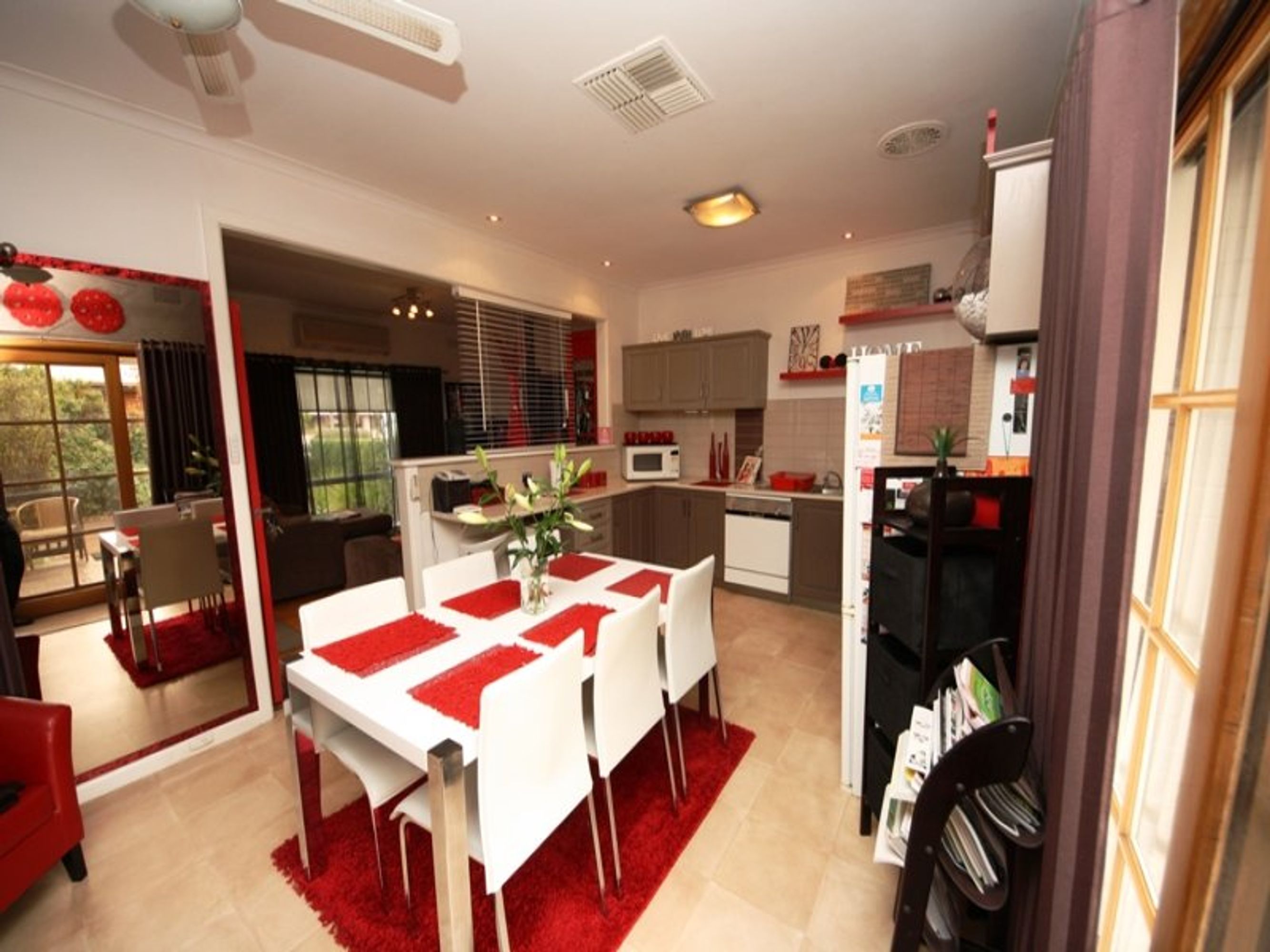11 Searle Street, Horsham VIC 3400, Horsham - Thumbnail 3
