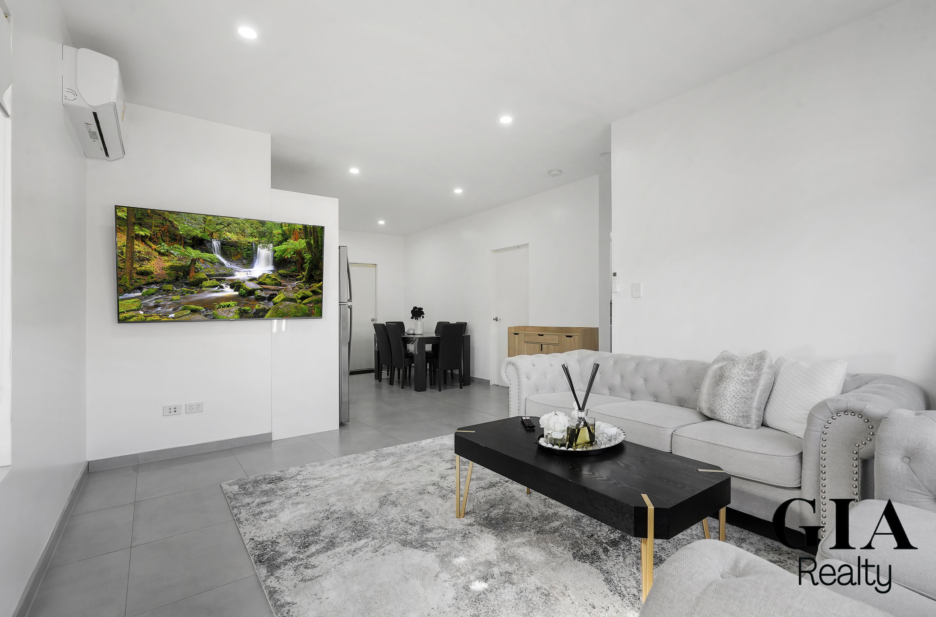 72 & 72A Dransfield Road, Edensor Park - Thumbnail 3