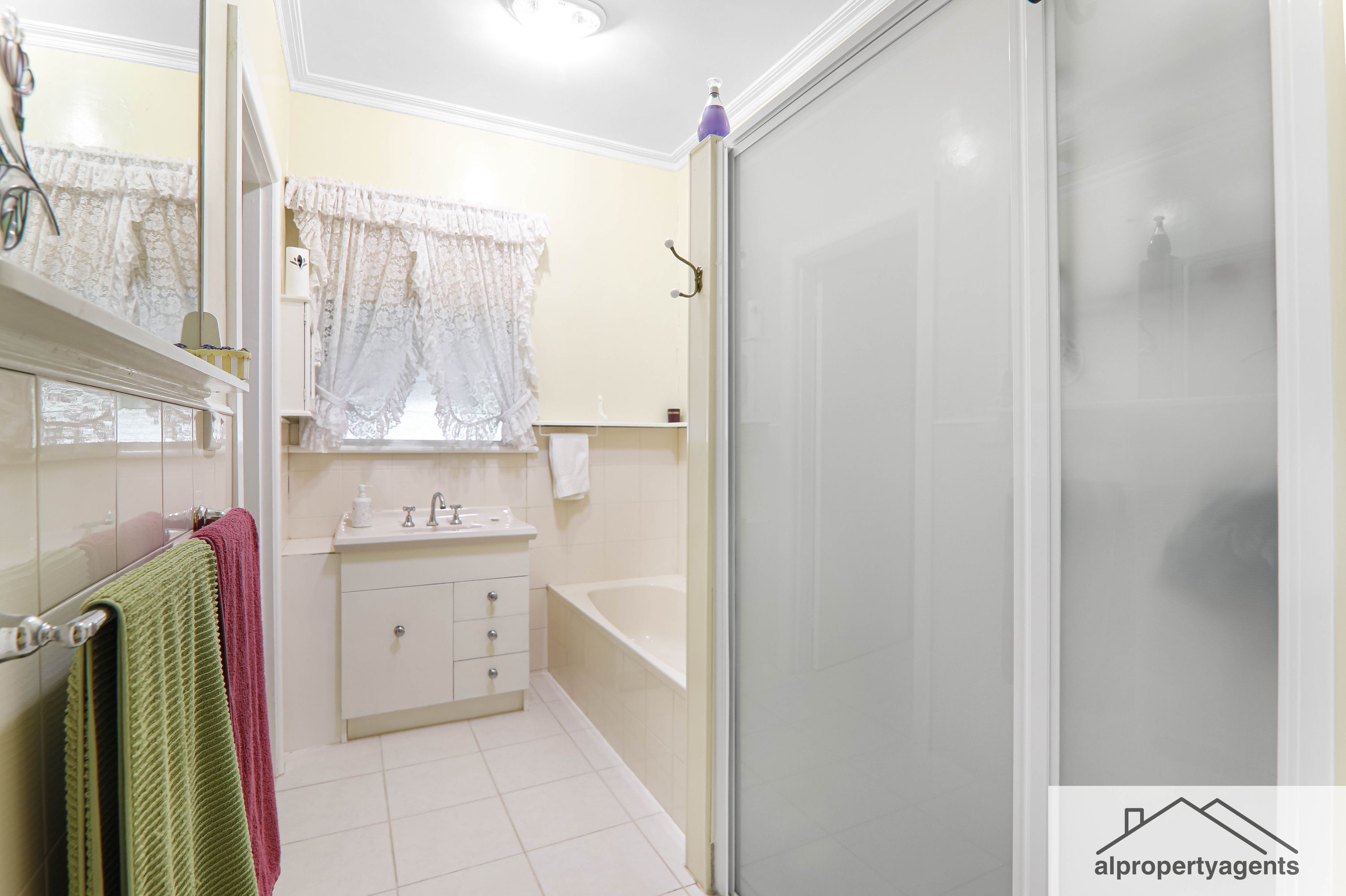 8 Centenary Avenue, Horsham VIC 3400, Horsham - Thumbnail 7