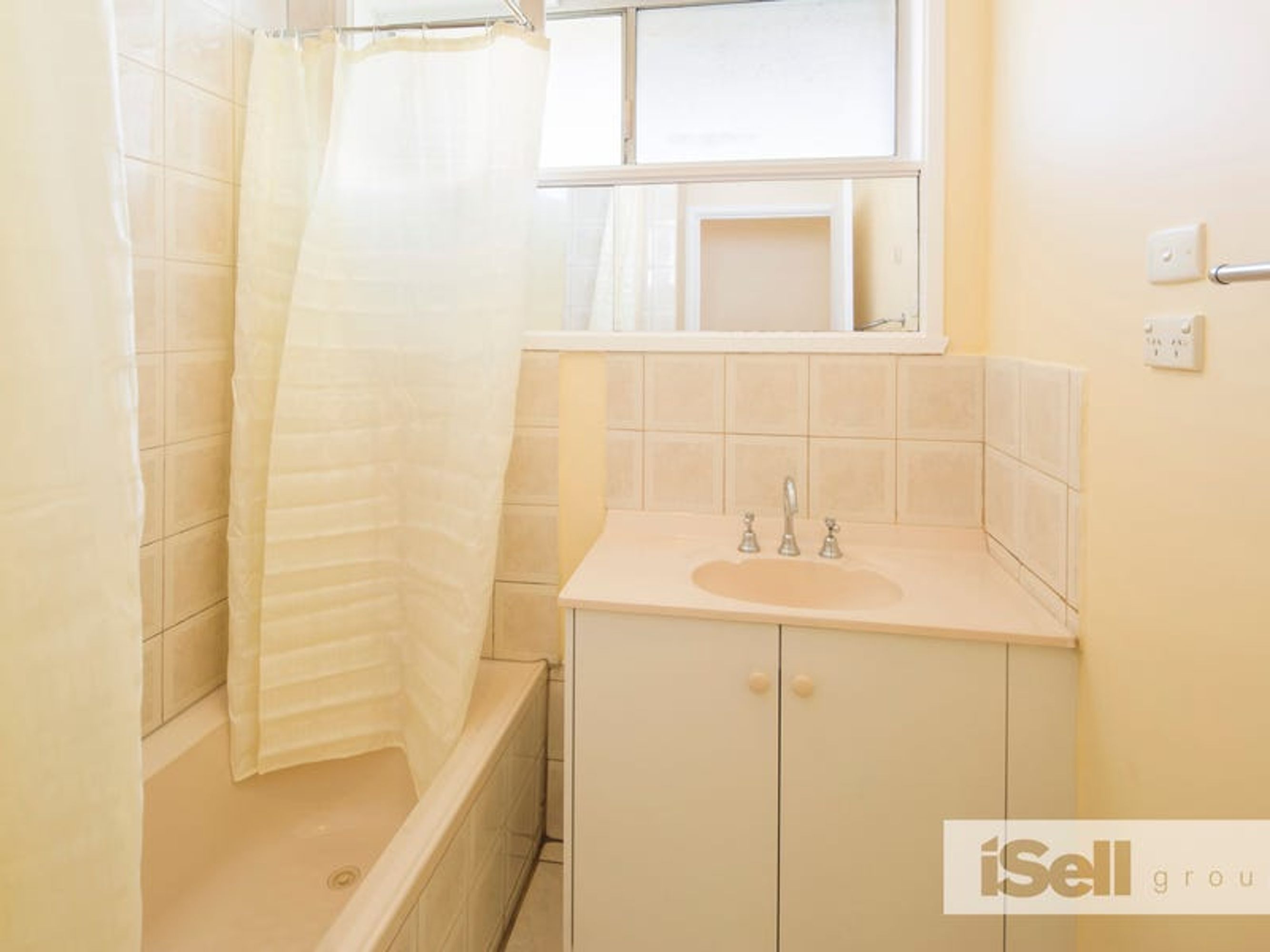 8 Leons Road, Springvale South - Thumbnail 5