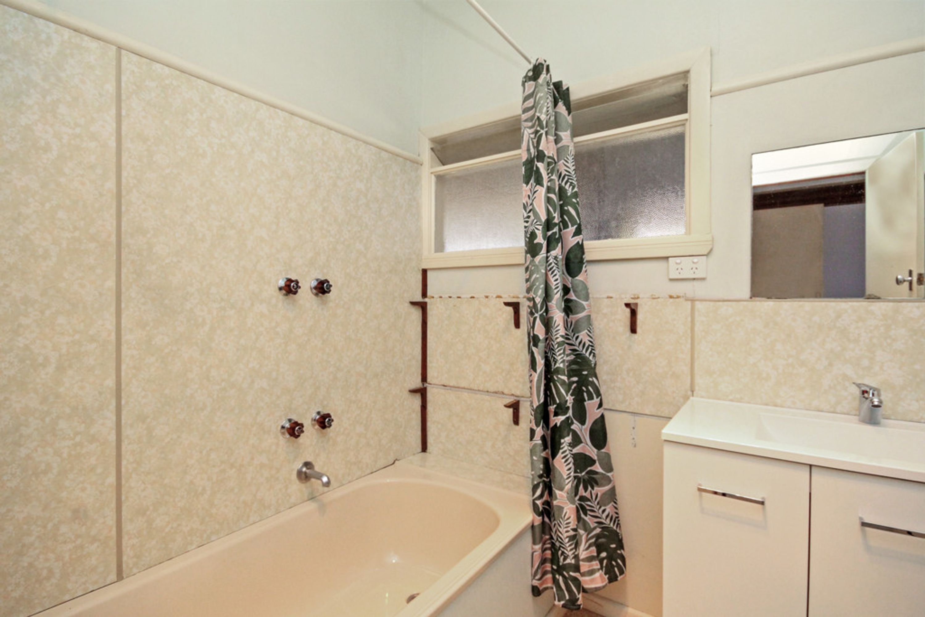20 Valentine Avenue, Horsham VIC 3400, Horsham - Thumbnail 6
