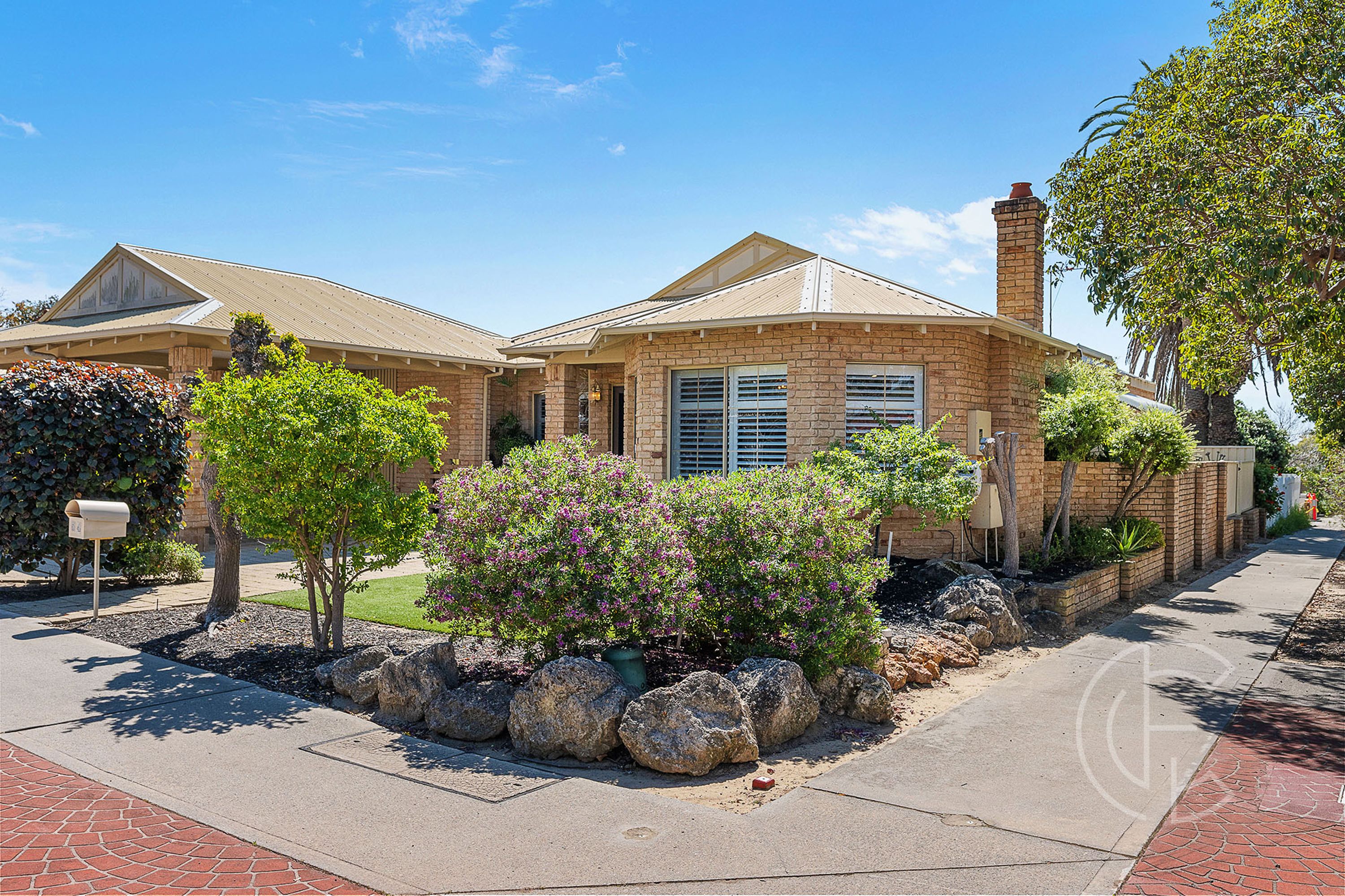 54 Hamersley Road, Subiaco - Thumbnail 2