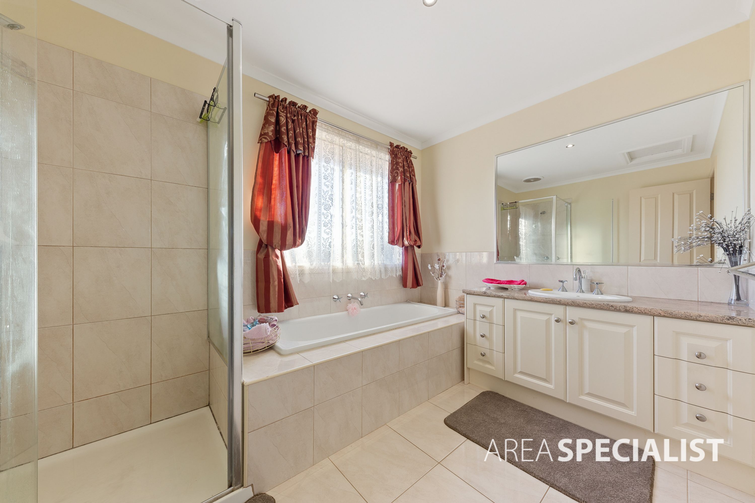 10 Faddie Street, Cairnlea VIC 3023, Cairnlea - Thumbnail 5