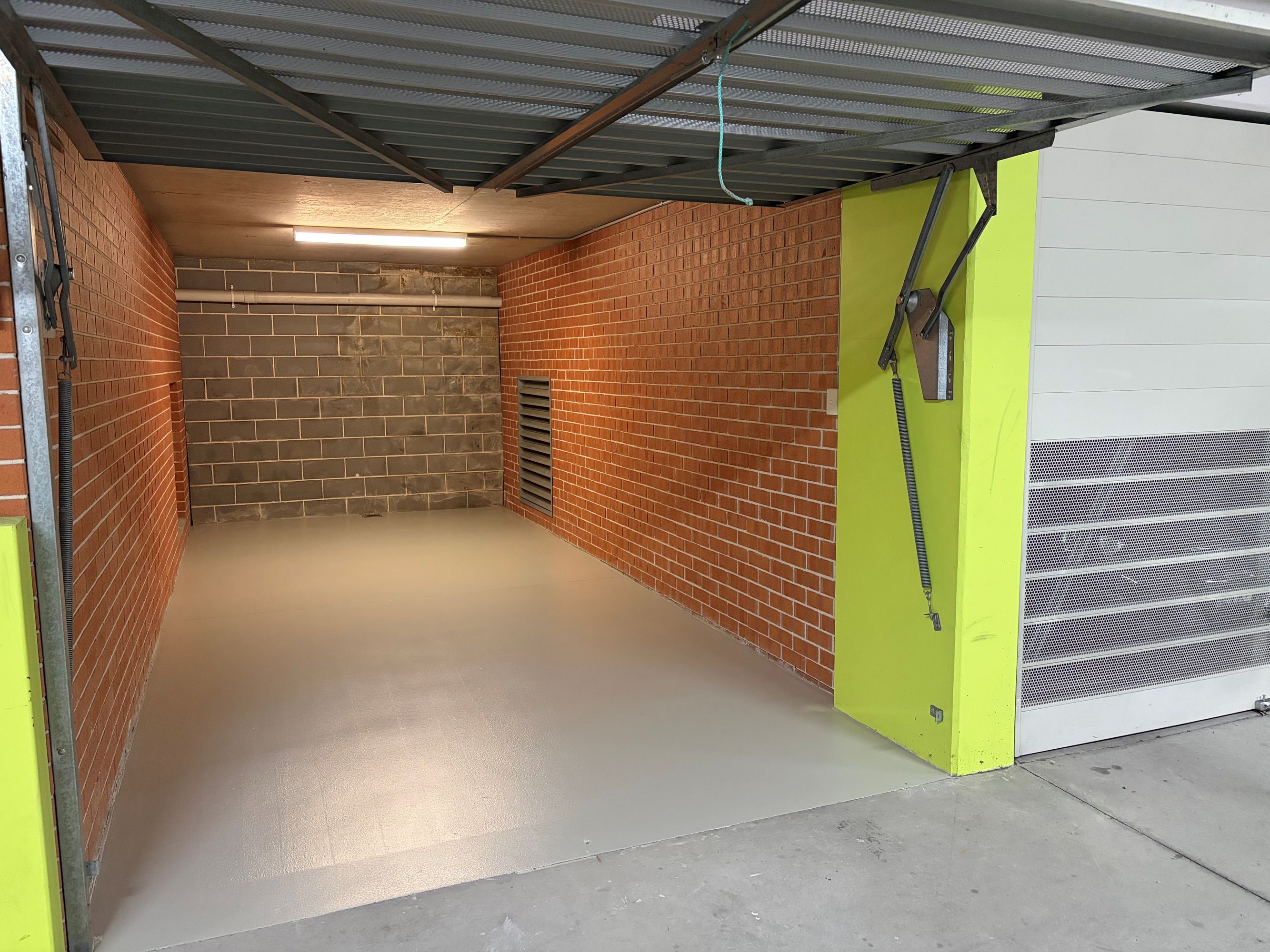 2br/1, Carlton - Thumbnail 6
