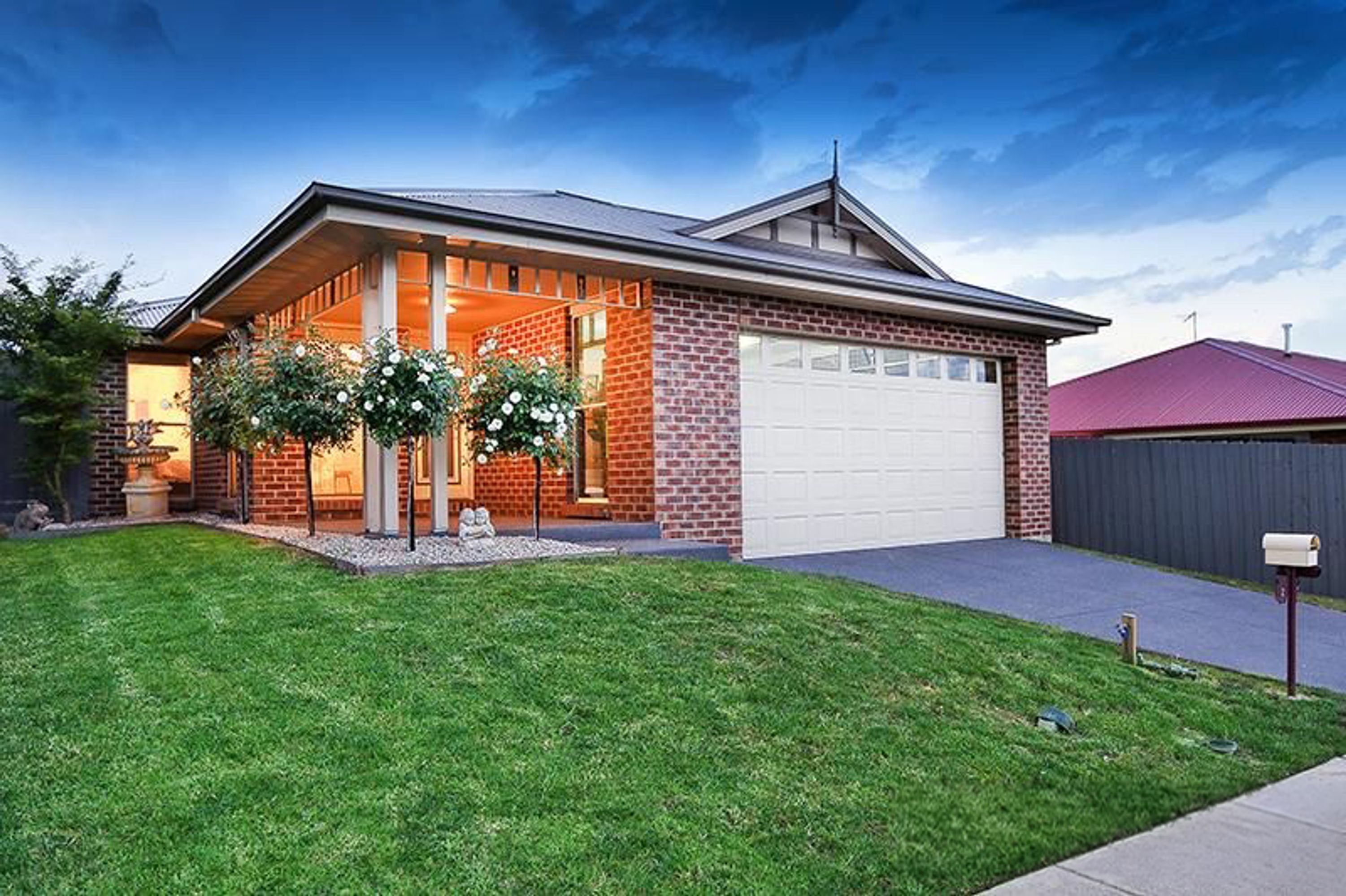 2 Janet Court, Pakenham - Thumbnail 2