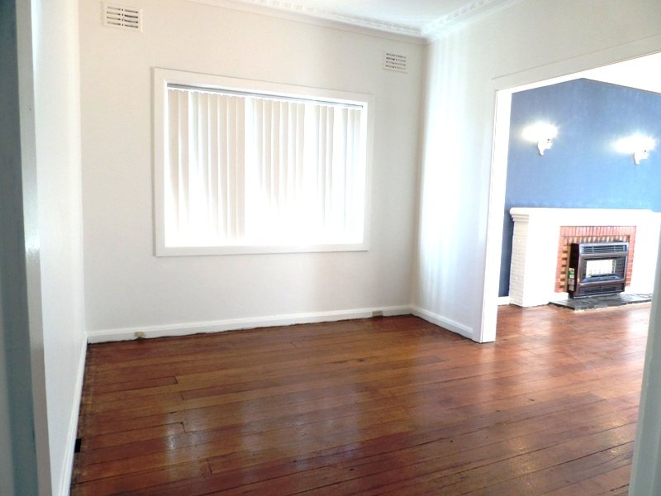 6 Armstrong Street, Springvale - Thumbnail 3