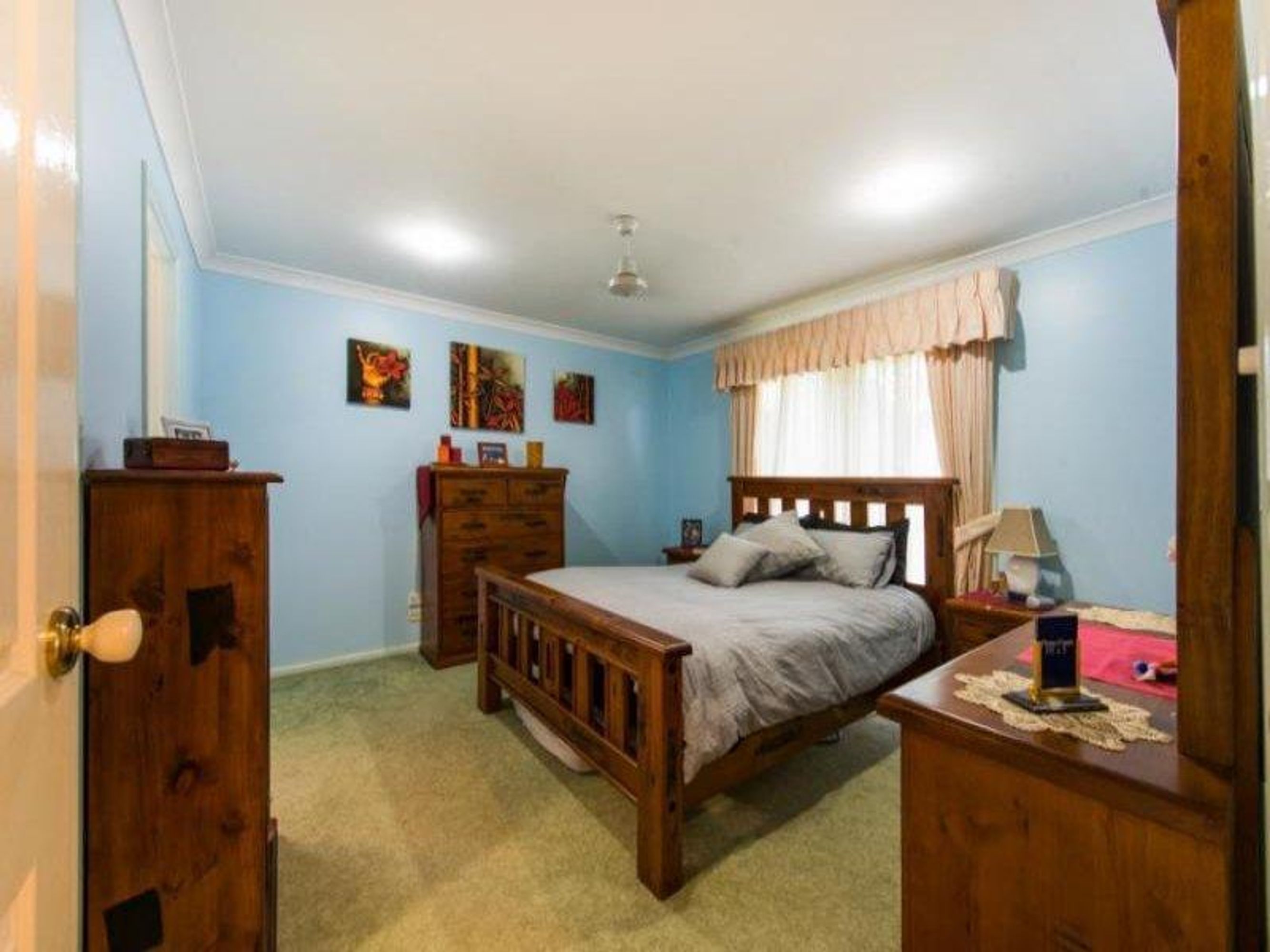 14 North Meadow Drive, Grafton - Thumbnail 8