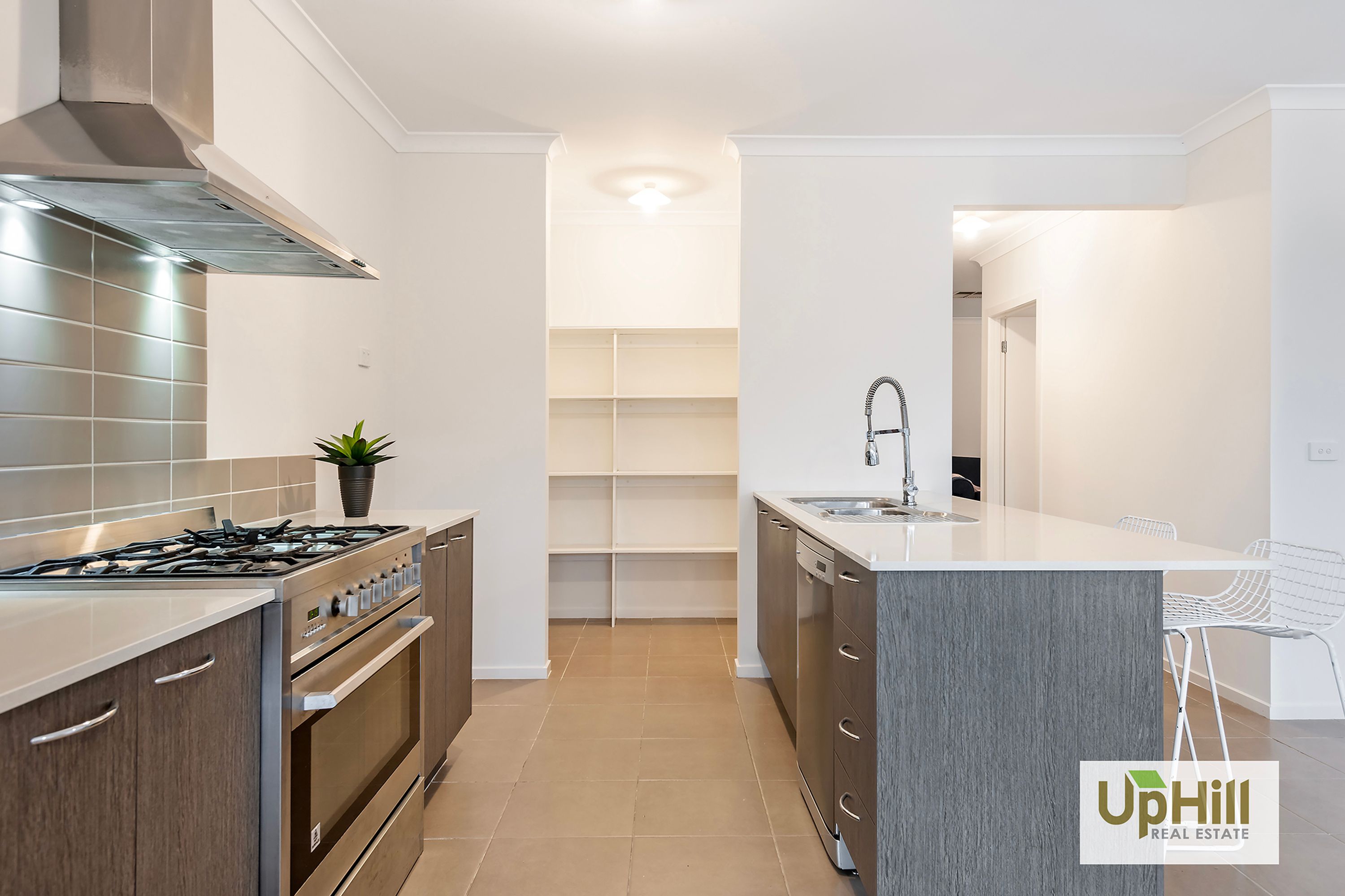 46 Selandra Boulevard, Clyde North - Thumbnail 7