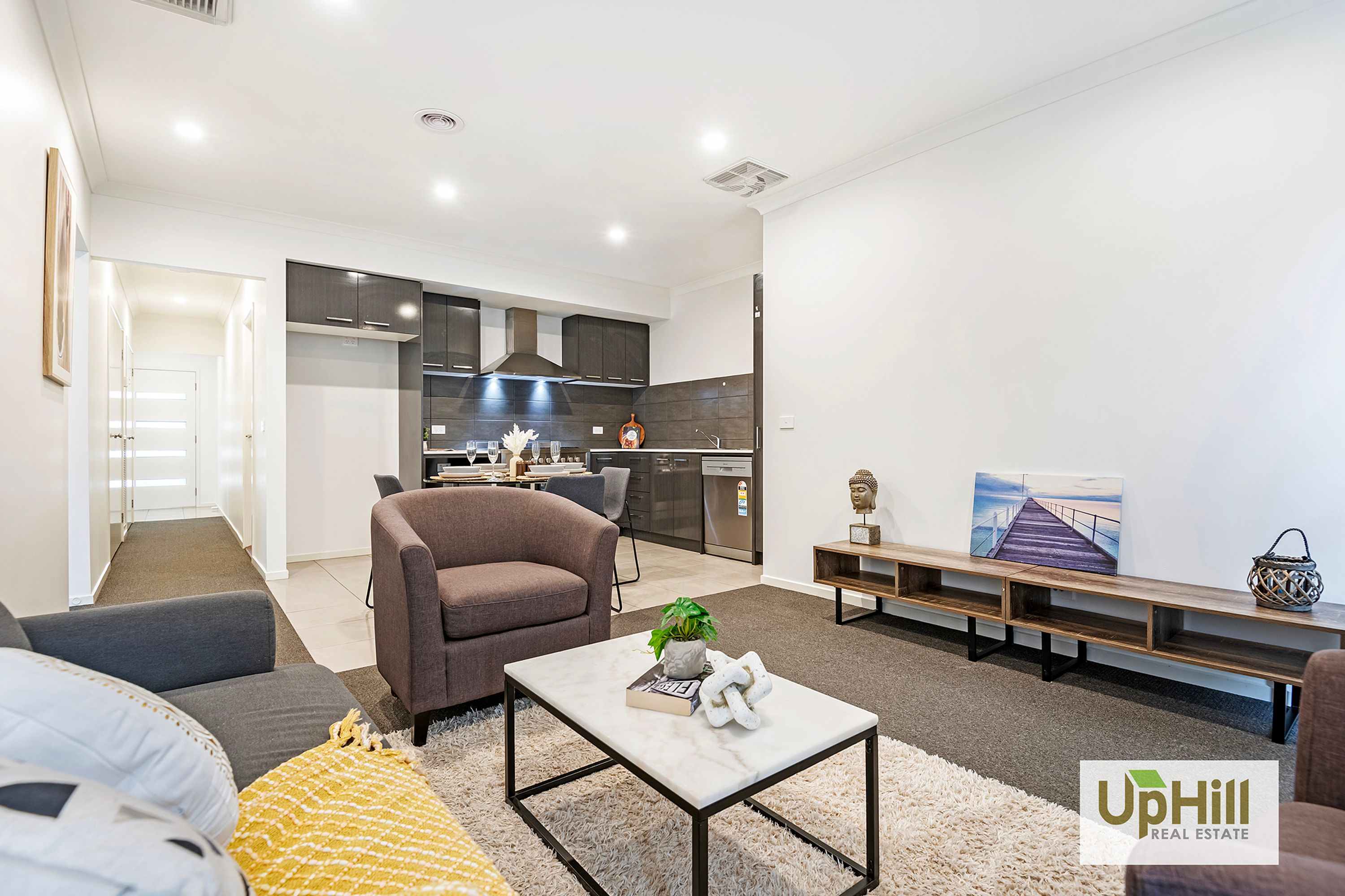 3 Ironstone Street, Cranbourne East - Thumbnail 3