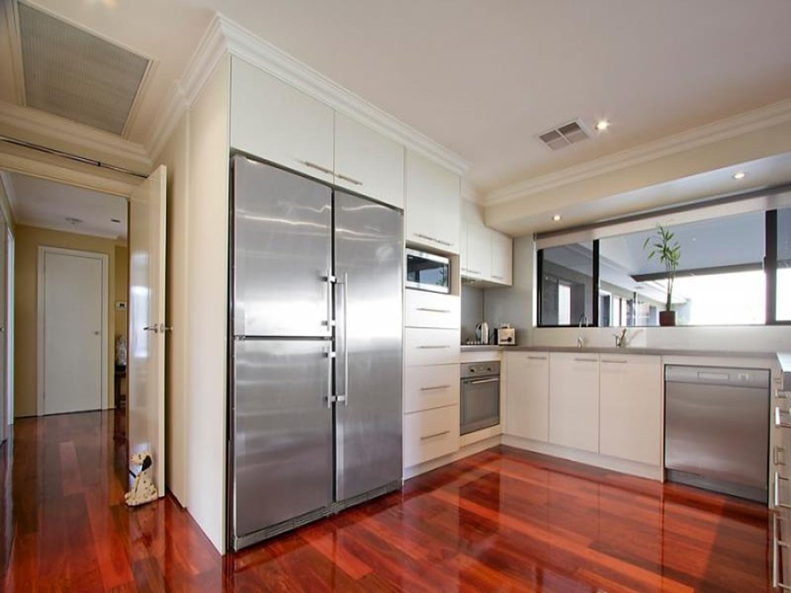 10 Macaulay Avenue, Duncraig - Thumbnail 5