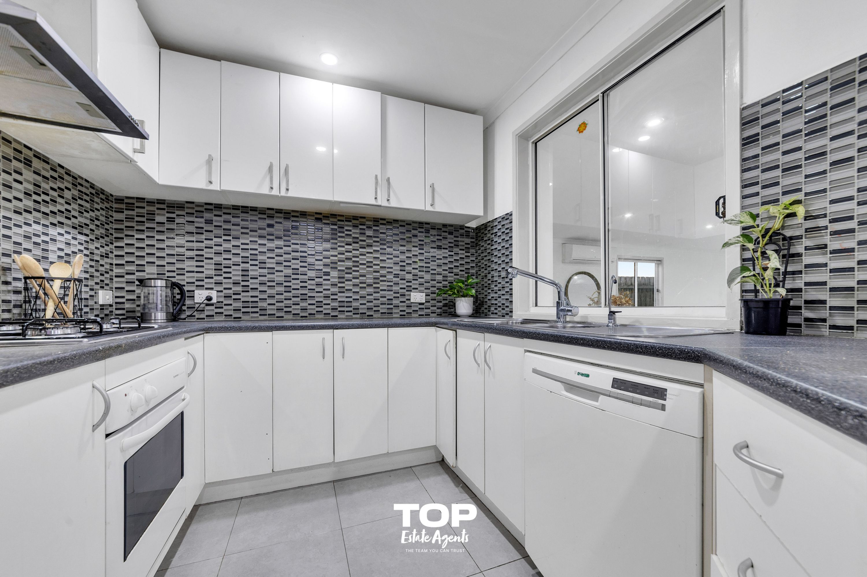 83 Harold Keys Drive, Narre Warren South - Thumbnail 8