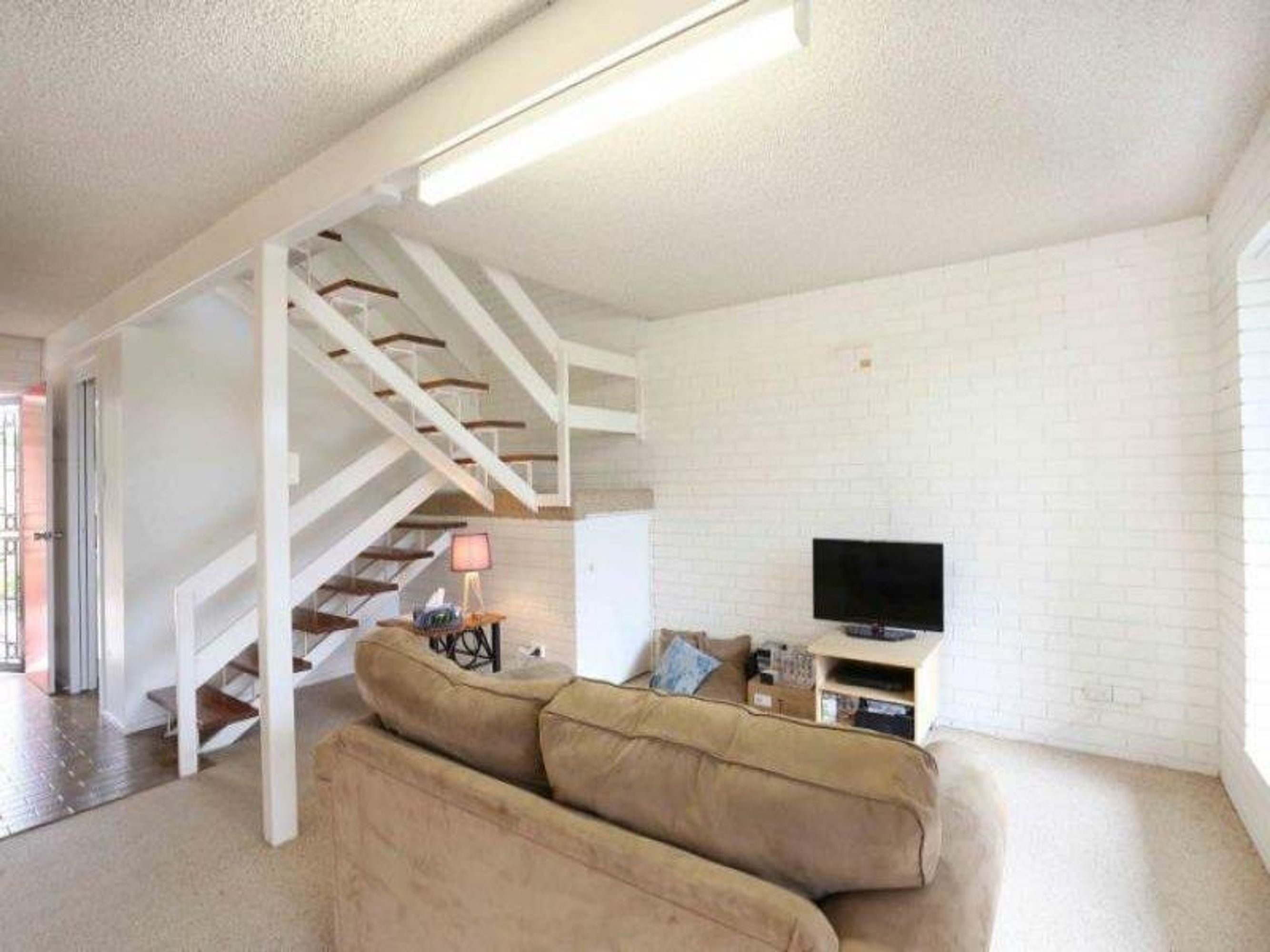 9 Capricorn Crescent, Junction Hill - Thumbnail 4