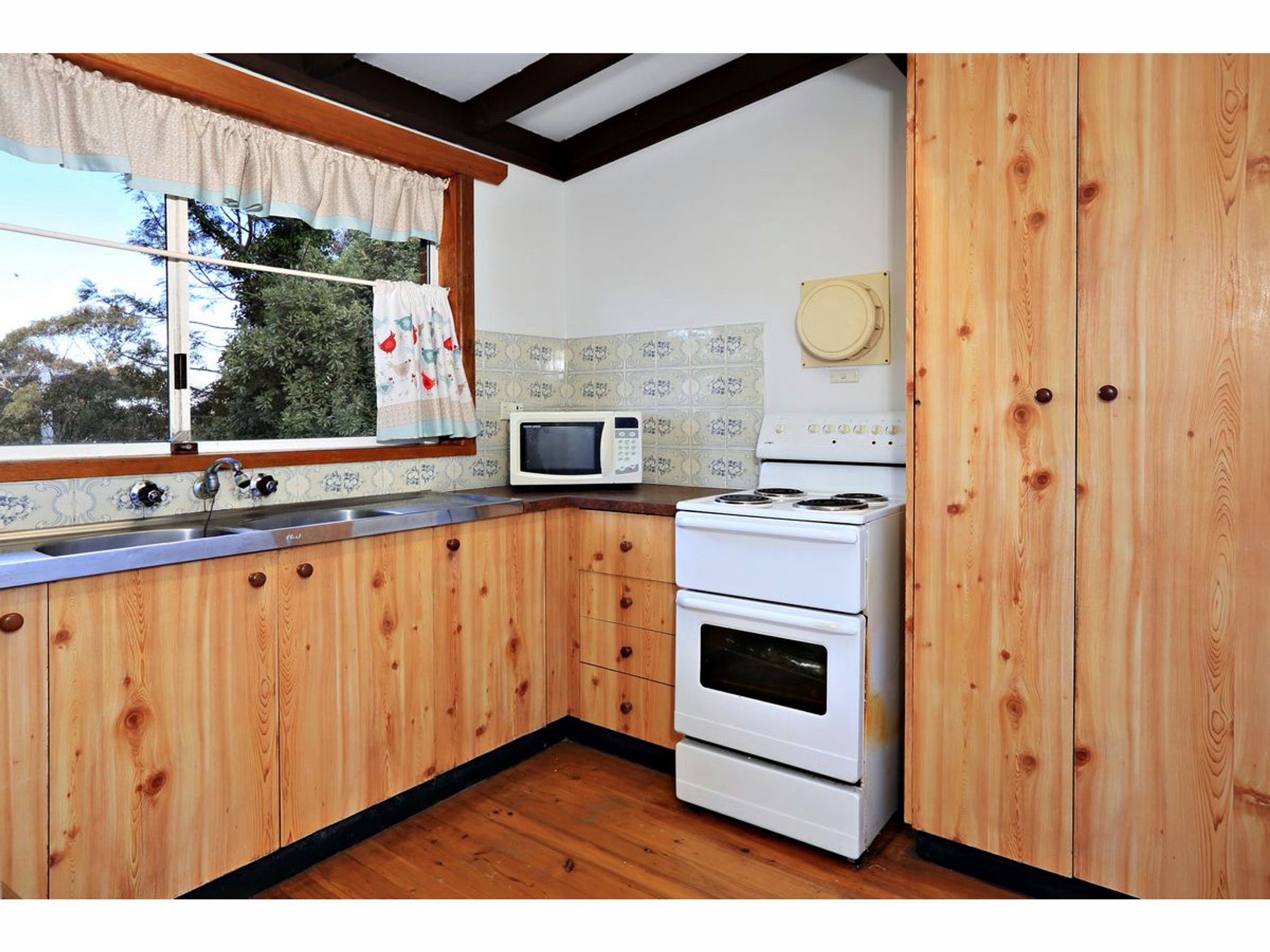 30 Flora Street, Wentworth Falls - Thumbnail 3
