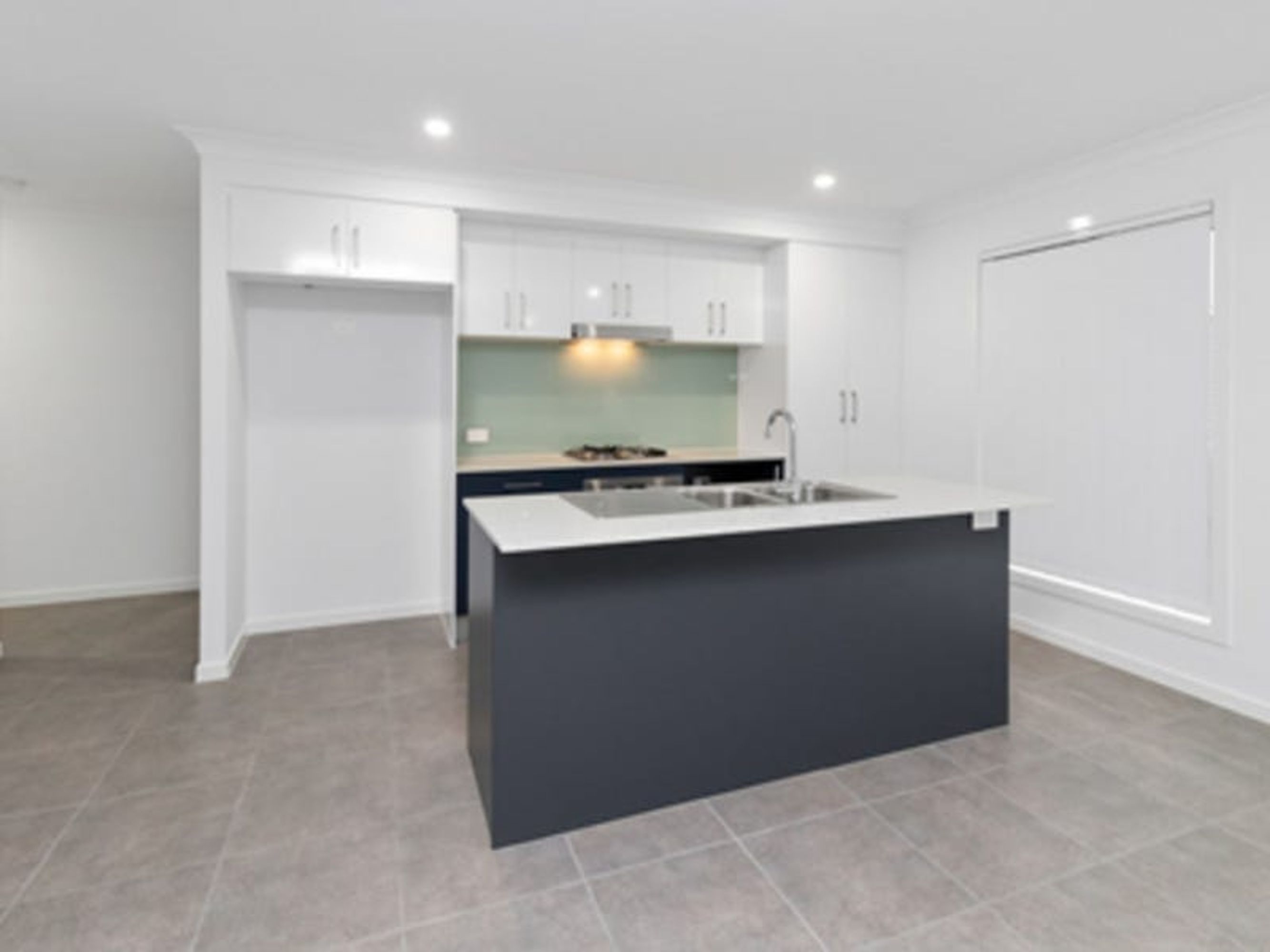 7 Kendall Close, Morayfield - Thumbnail 2