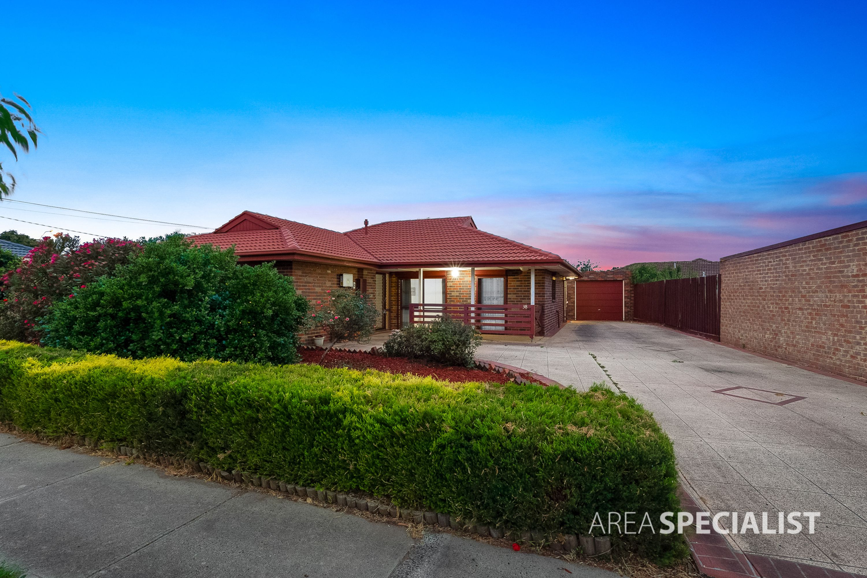 38 Phyllis Parade, Deer Park VIC 3023, Deer Park - Thumbnail 4