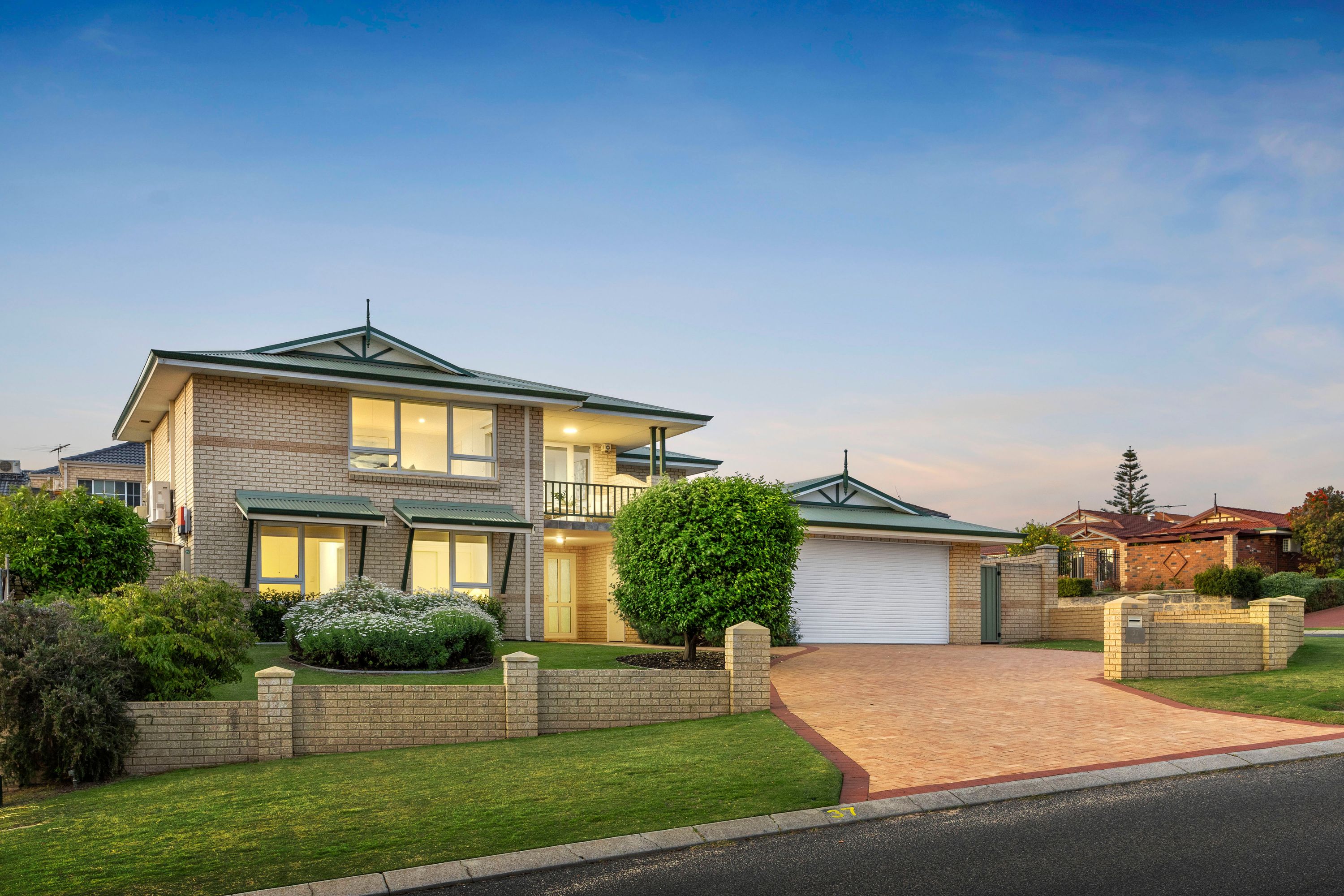 37 La Grange Loop, Currambine - Thumbnail 2