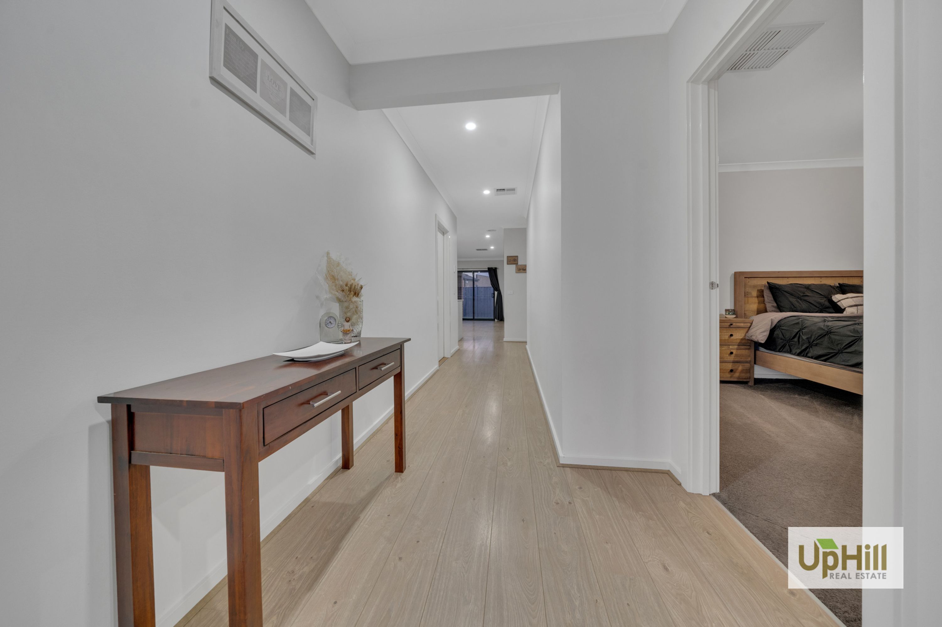 6 Parlia Street, Clyde North - Thumbnail 2