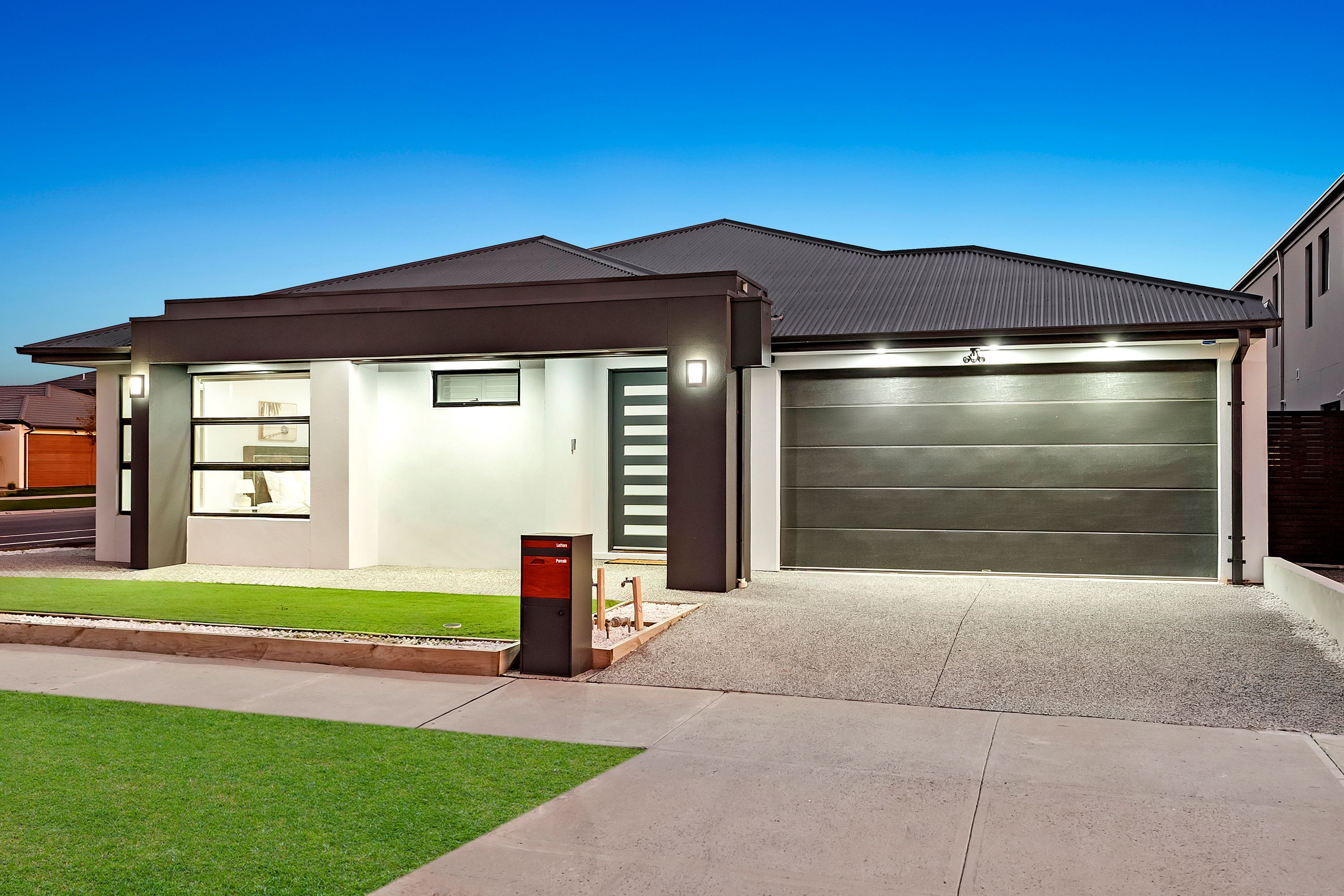 1 Coyote Road, Clyde North - Thumbnail 3