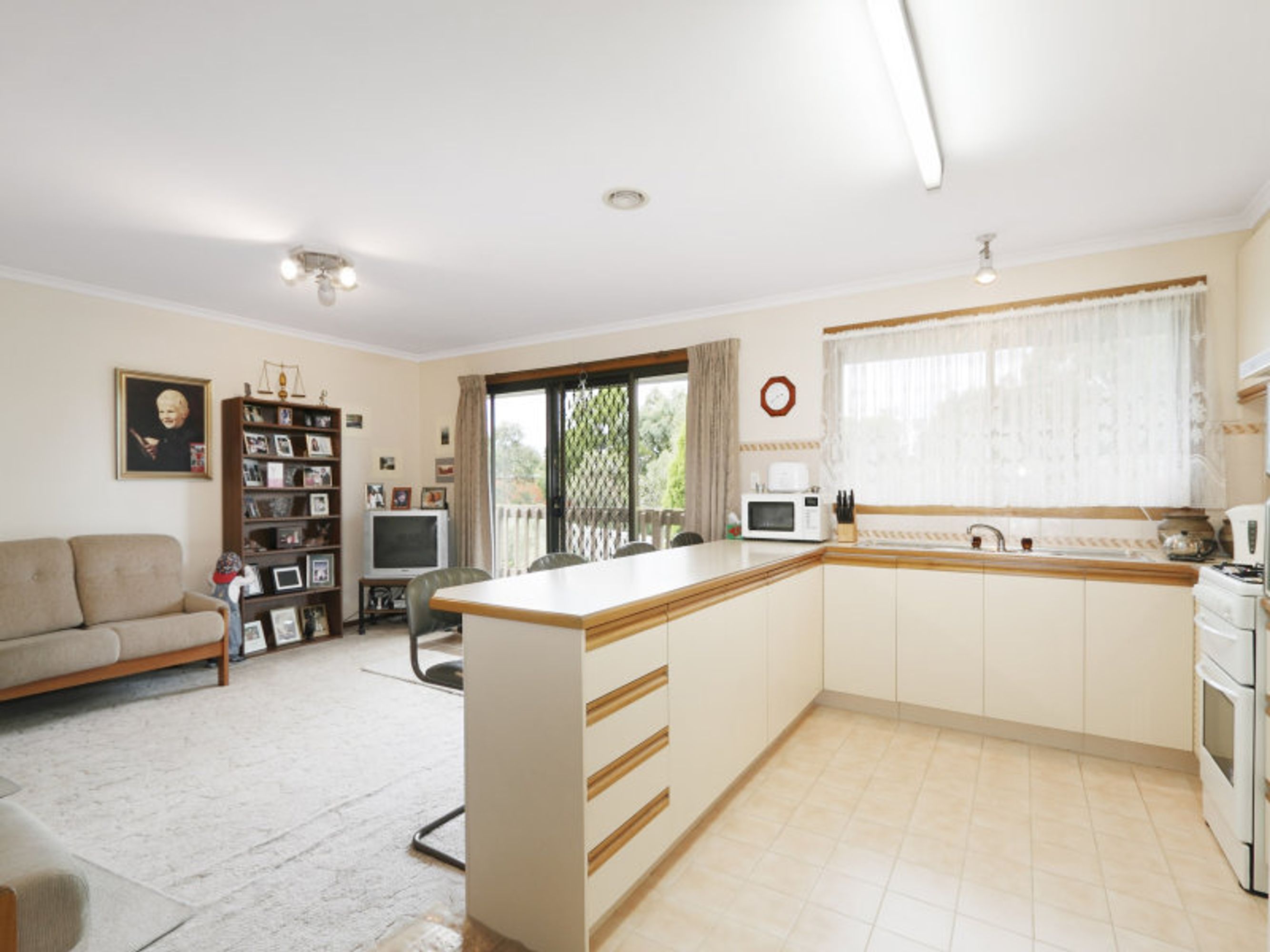 68 Sharon Road, Springvale South - Thumbnail 5