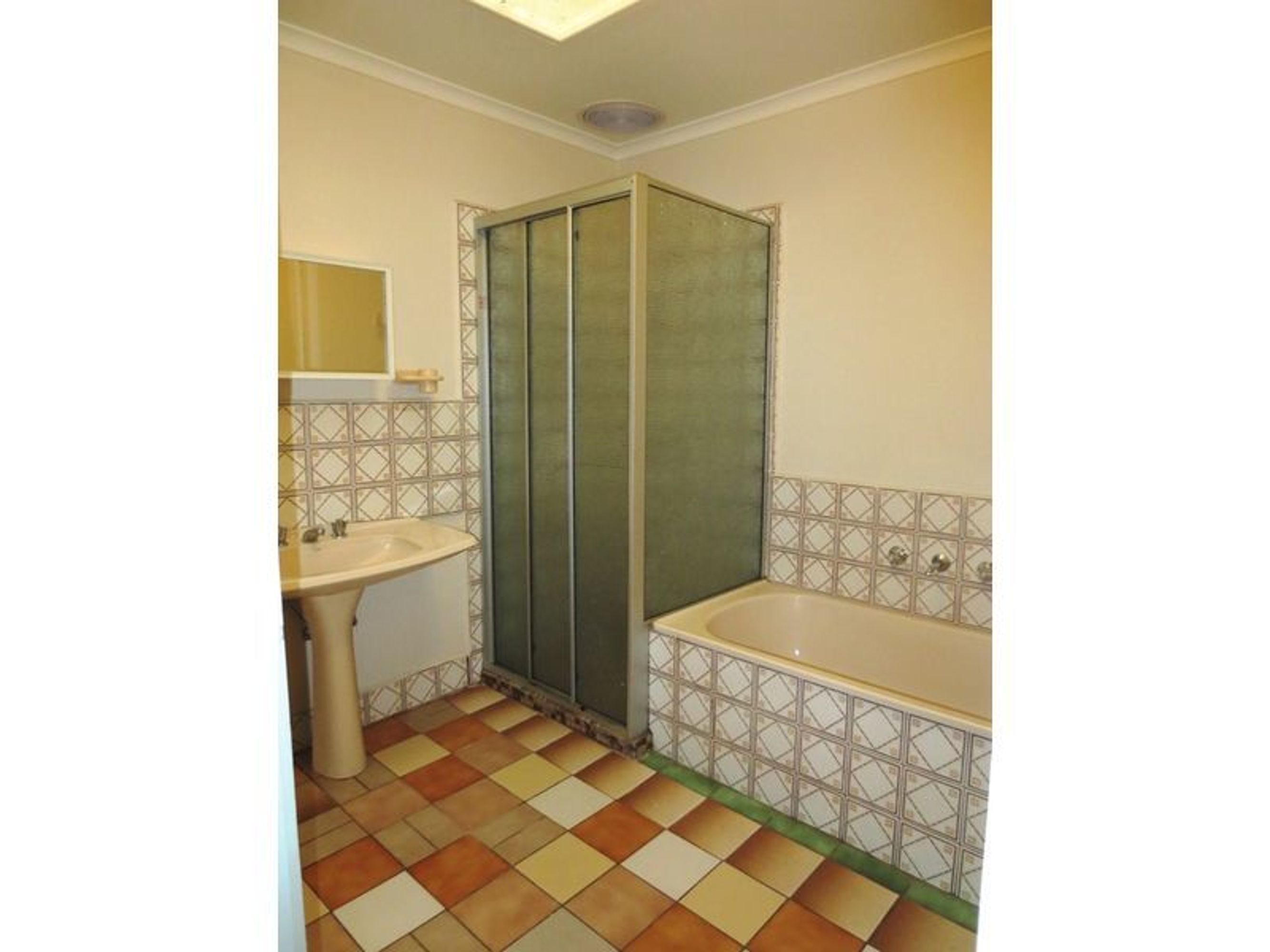1 Bartley Place, Springvale South - Thumbnail 6