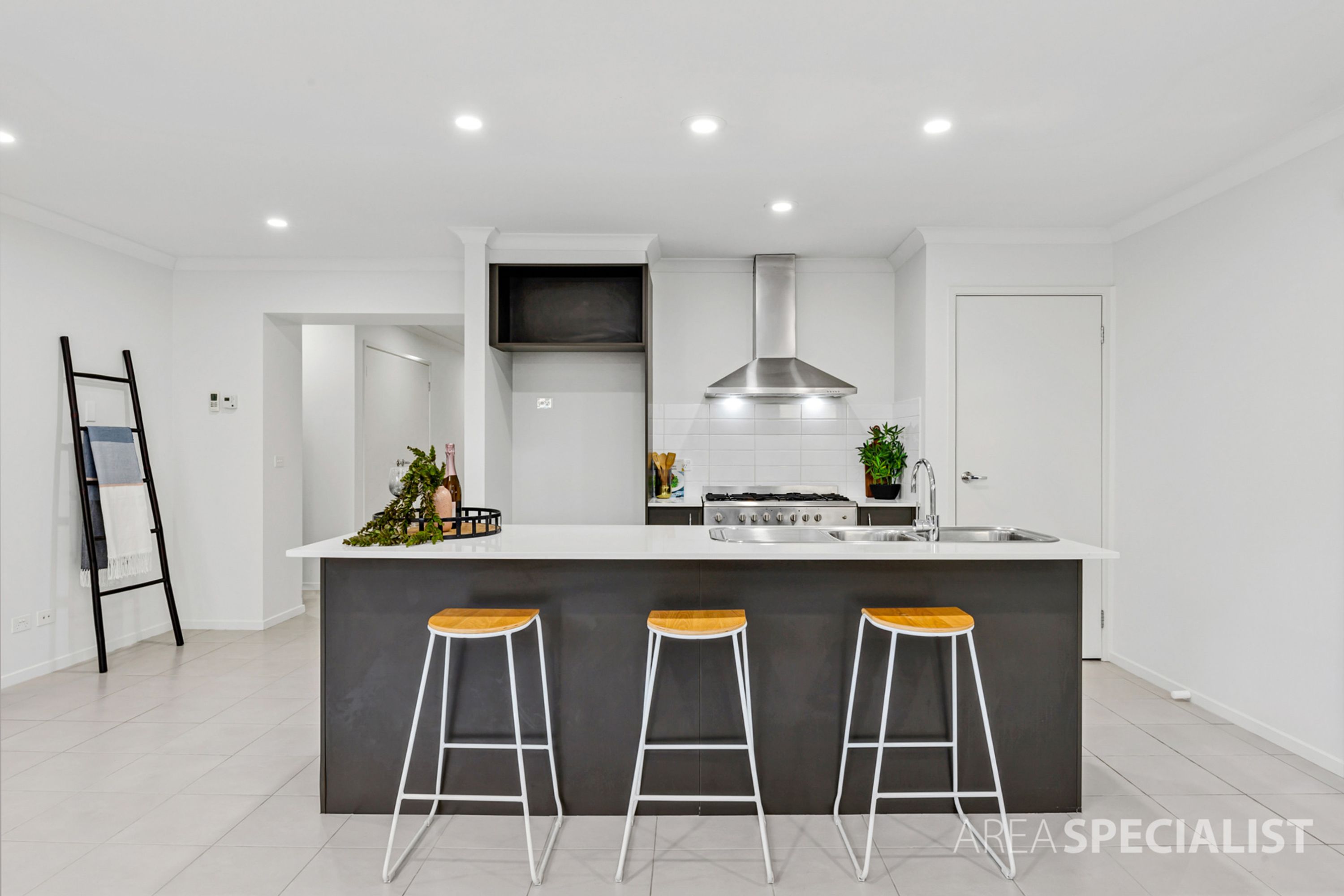 12 Hugden Close, Lyndhurst, Lyndhurst - Thumbnail 5