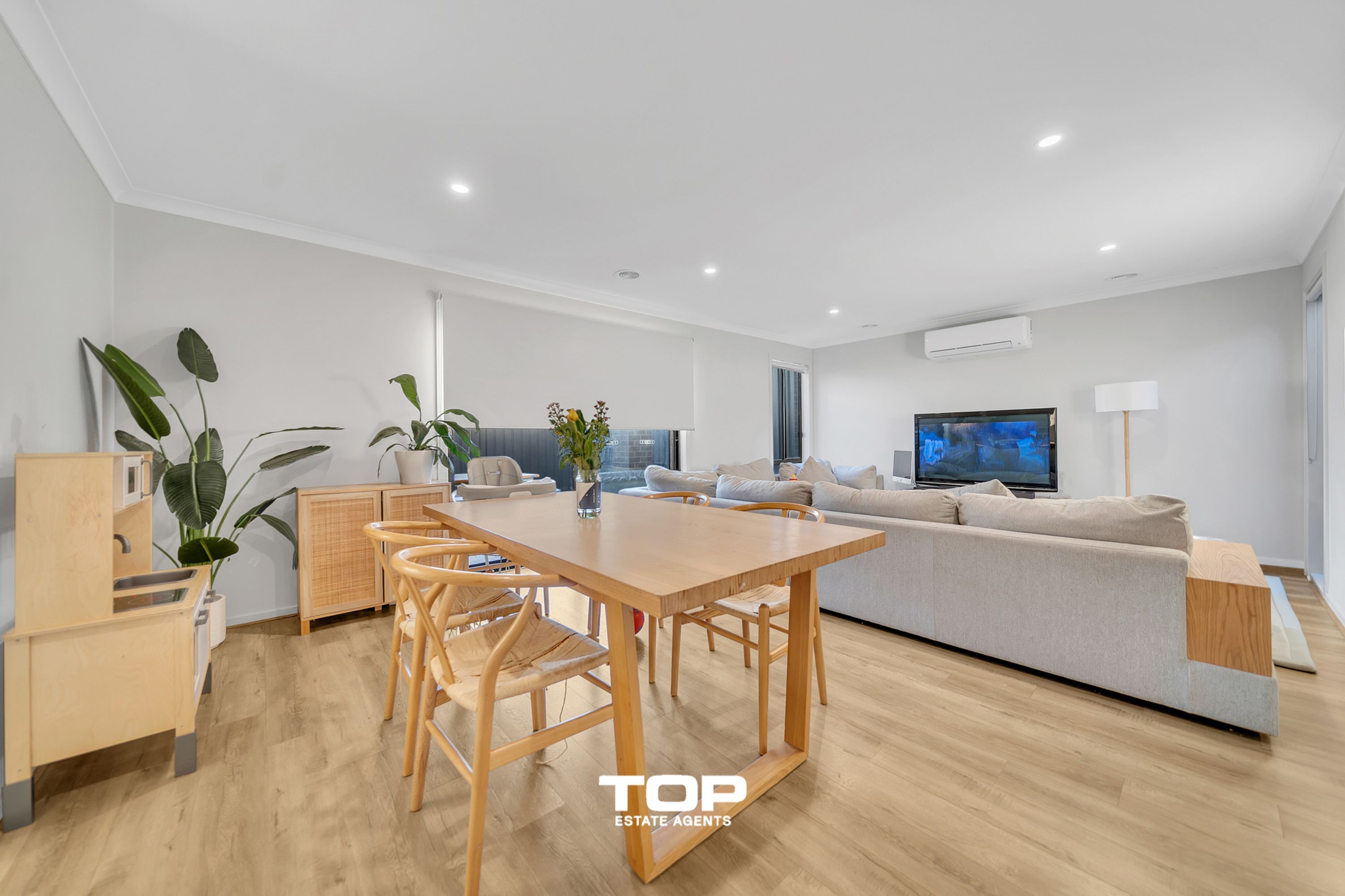43 Watercolour Boulevard, Clyde North - Thumbnail 8